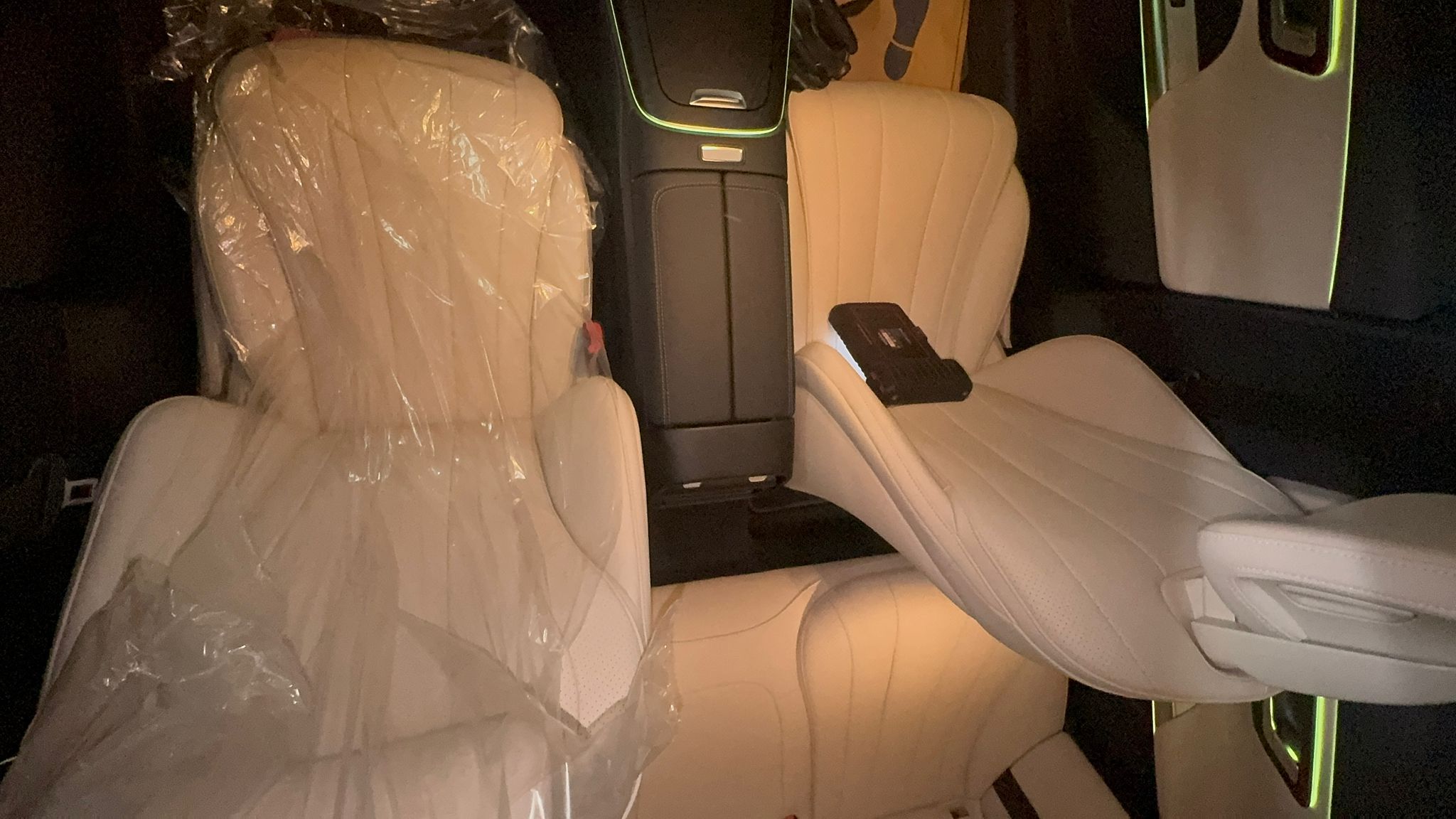 E200
