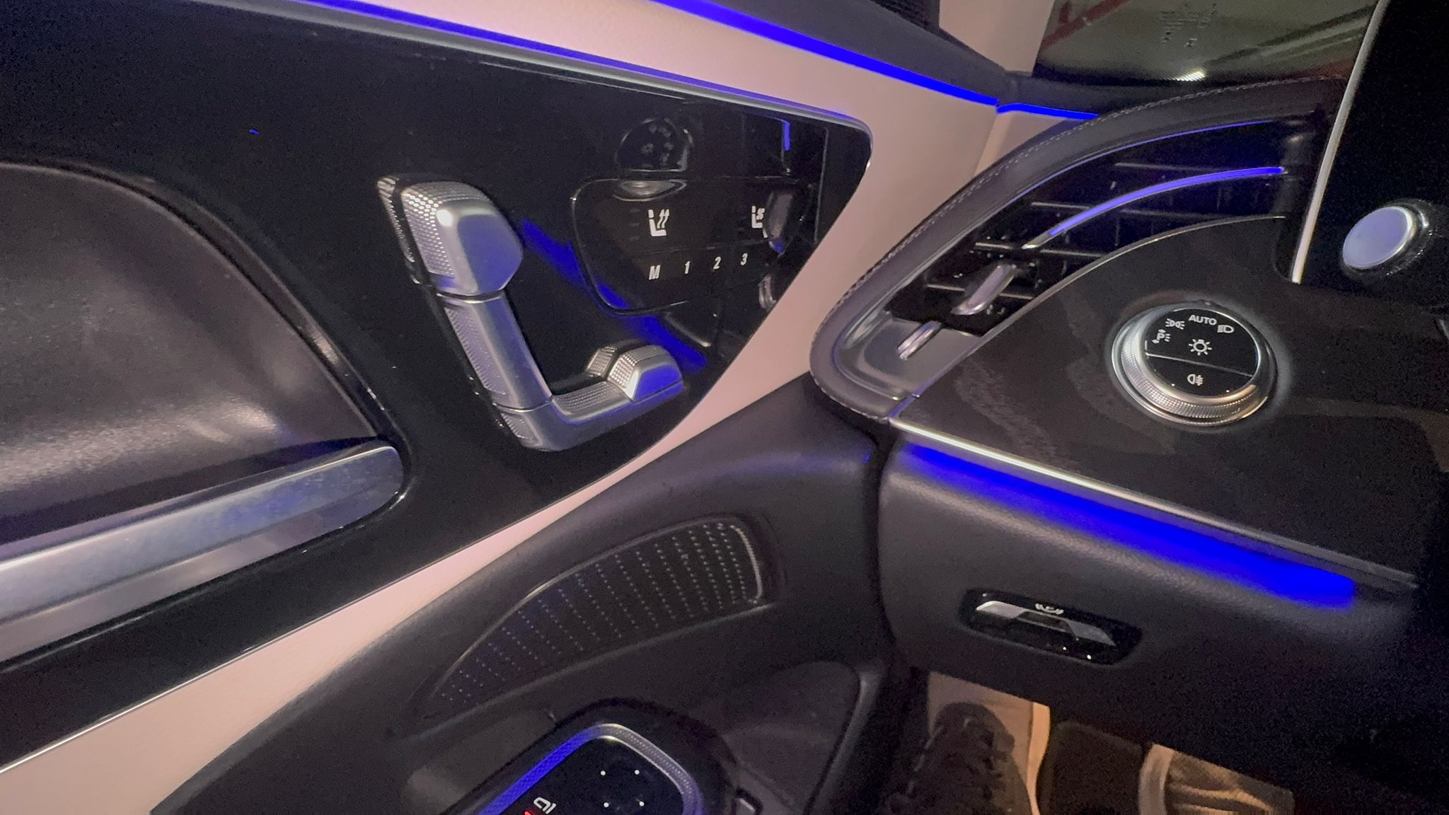 E200