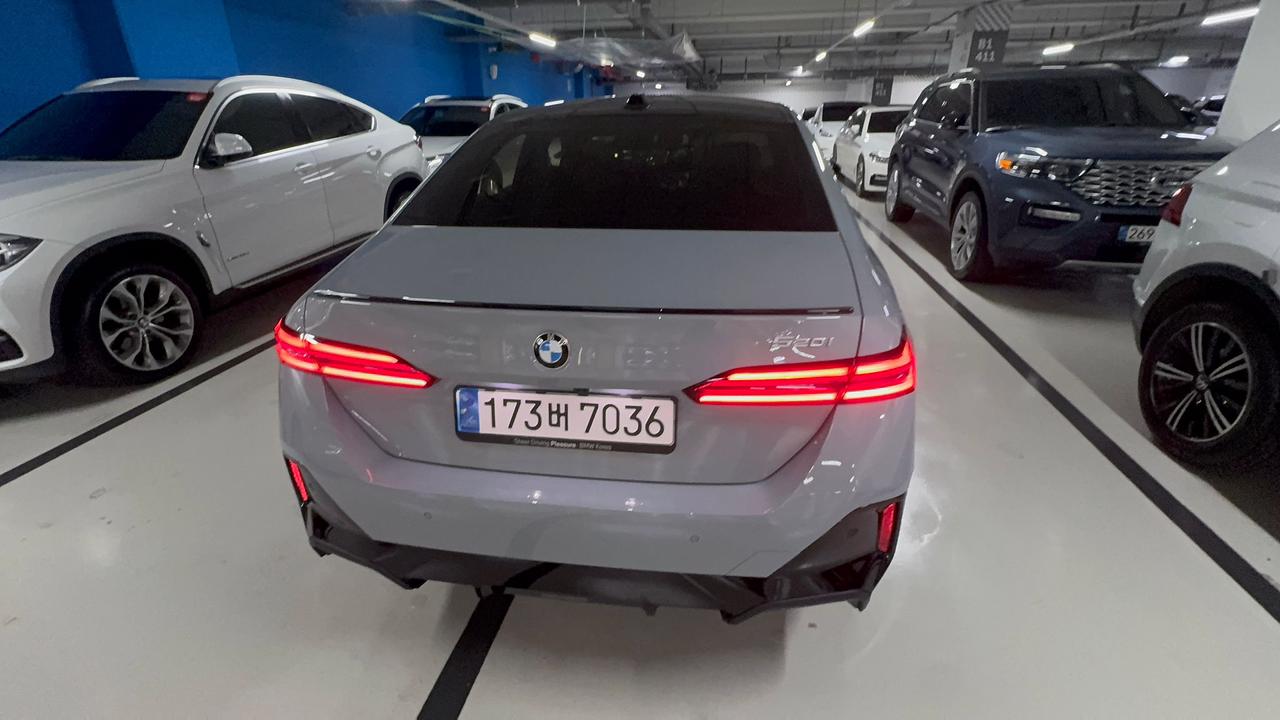 520i M KIT بلاك أديشن