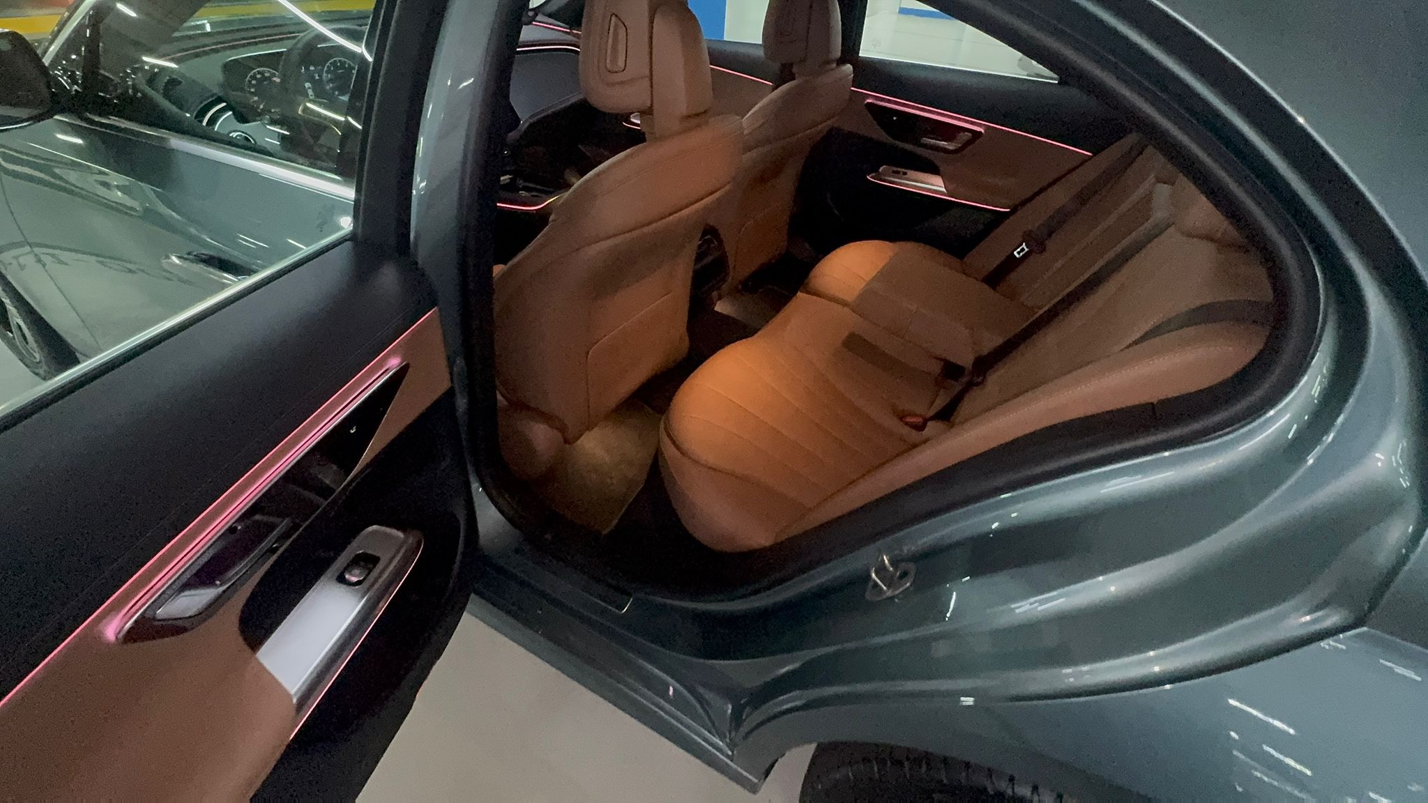 E200