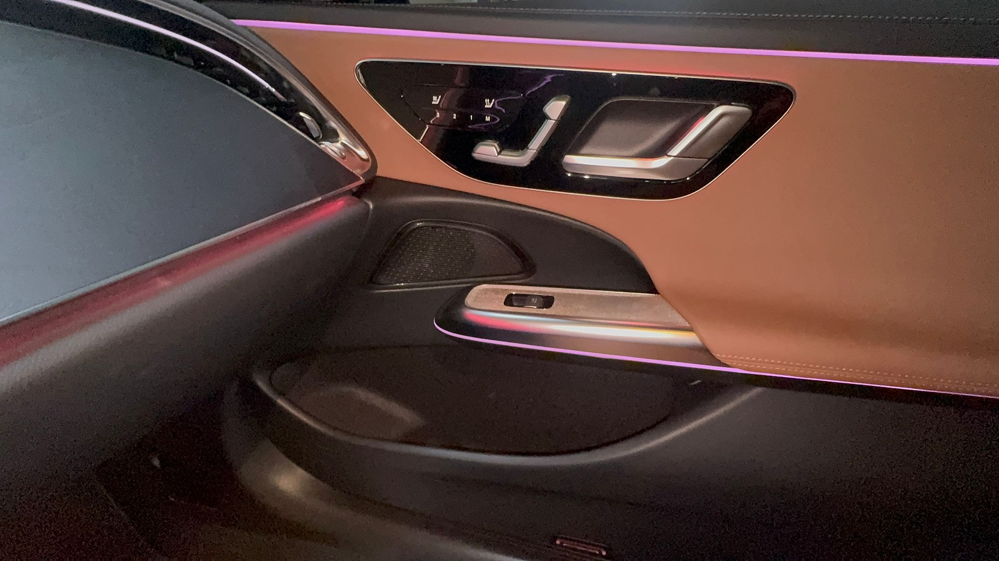 E200