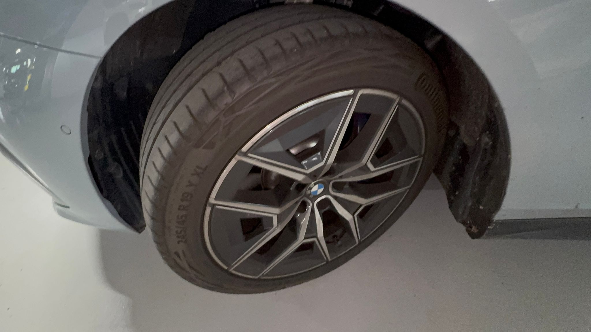 520i M KIT بلاك أديشن