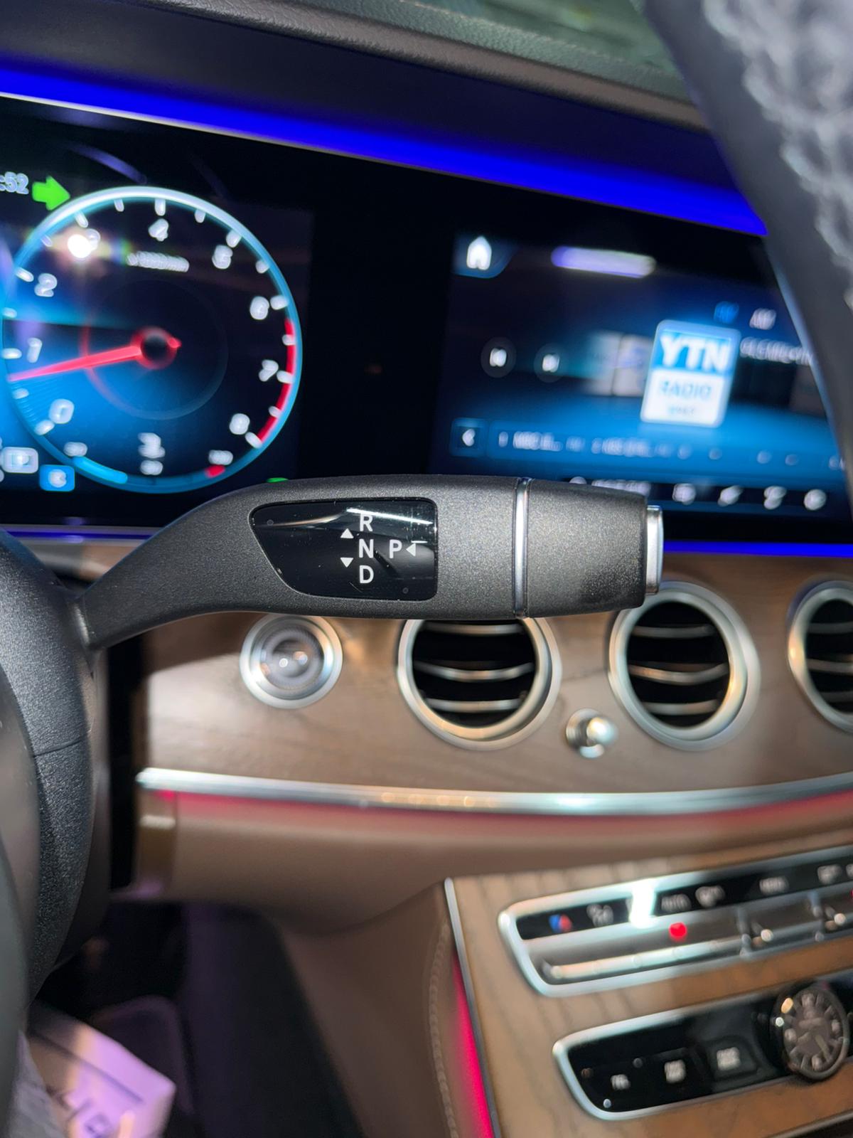 E250 EXCLUSIVE