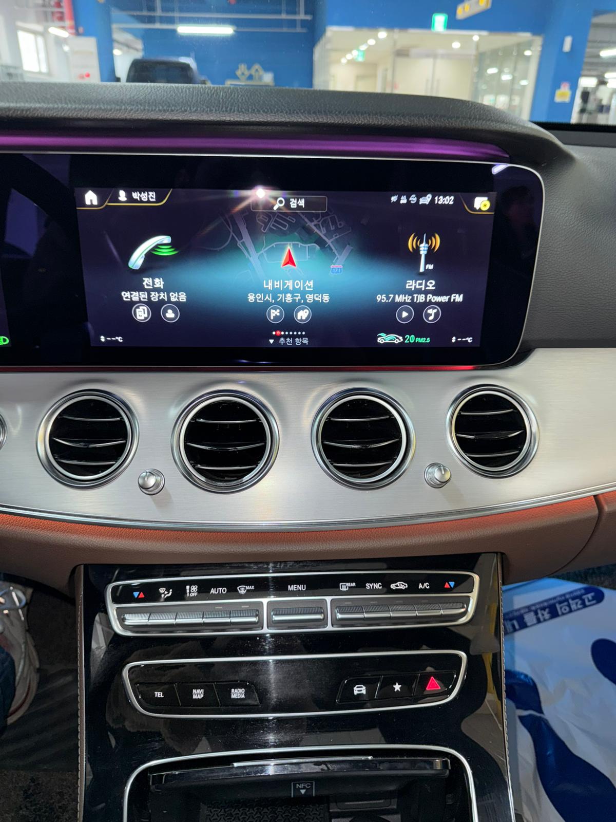 E250