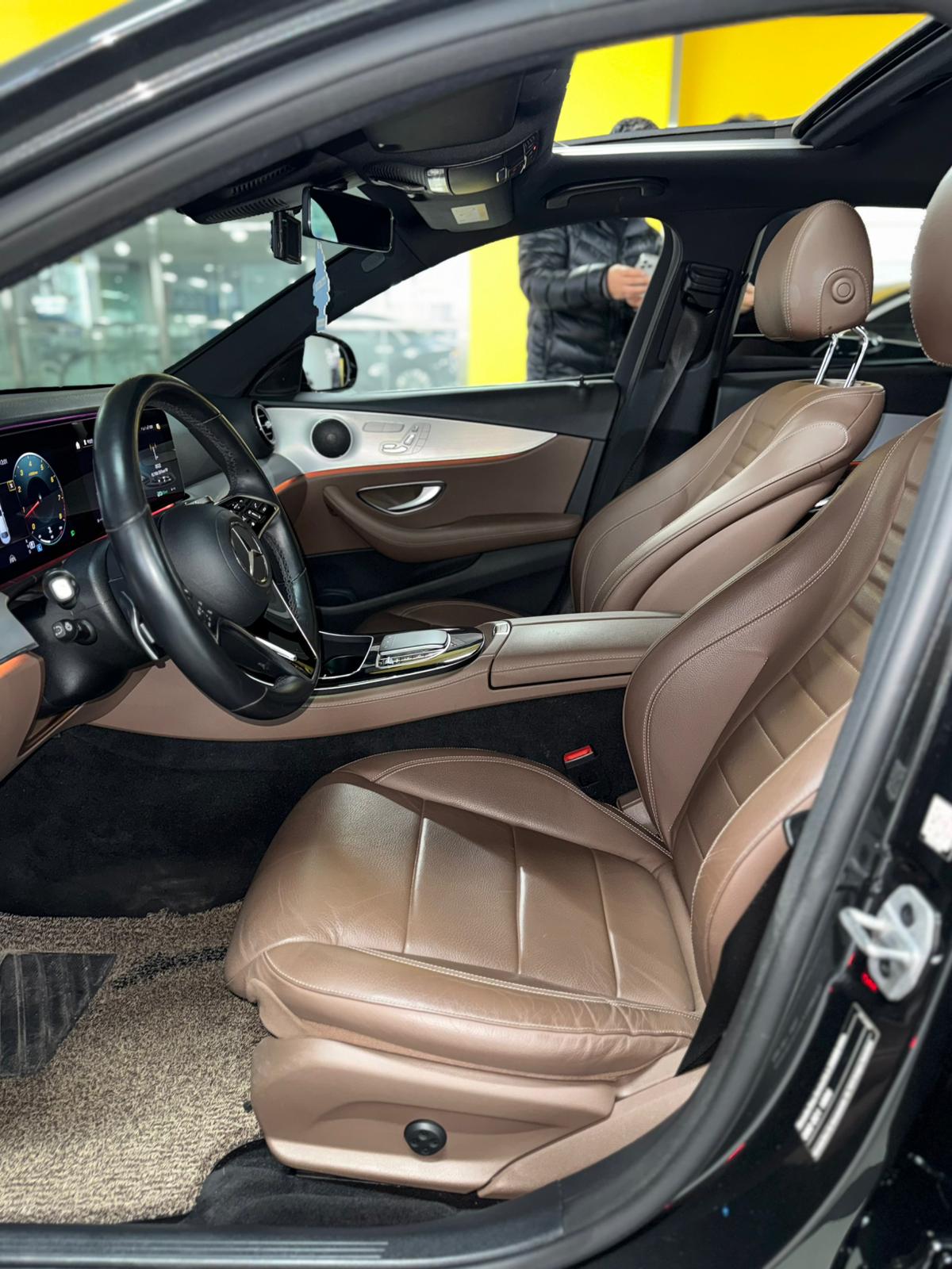 E250