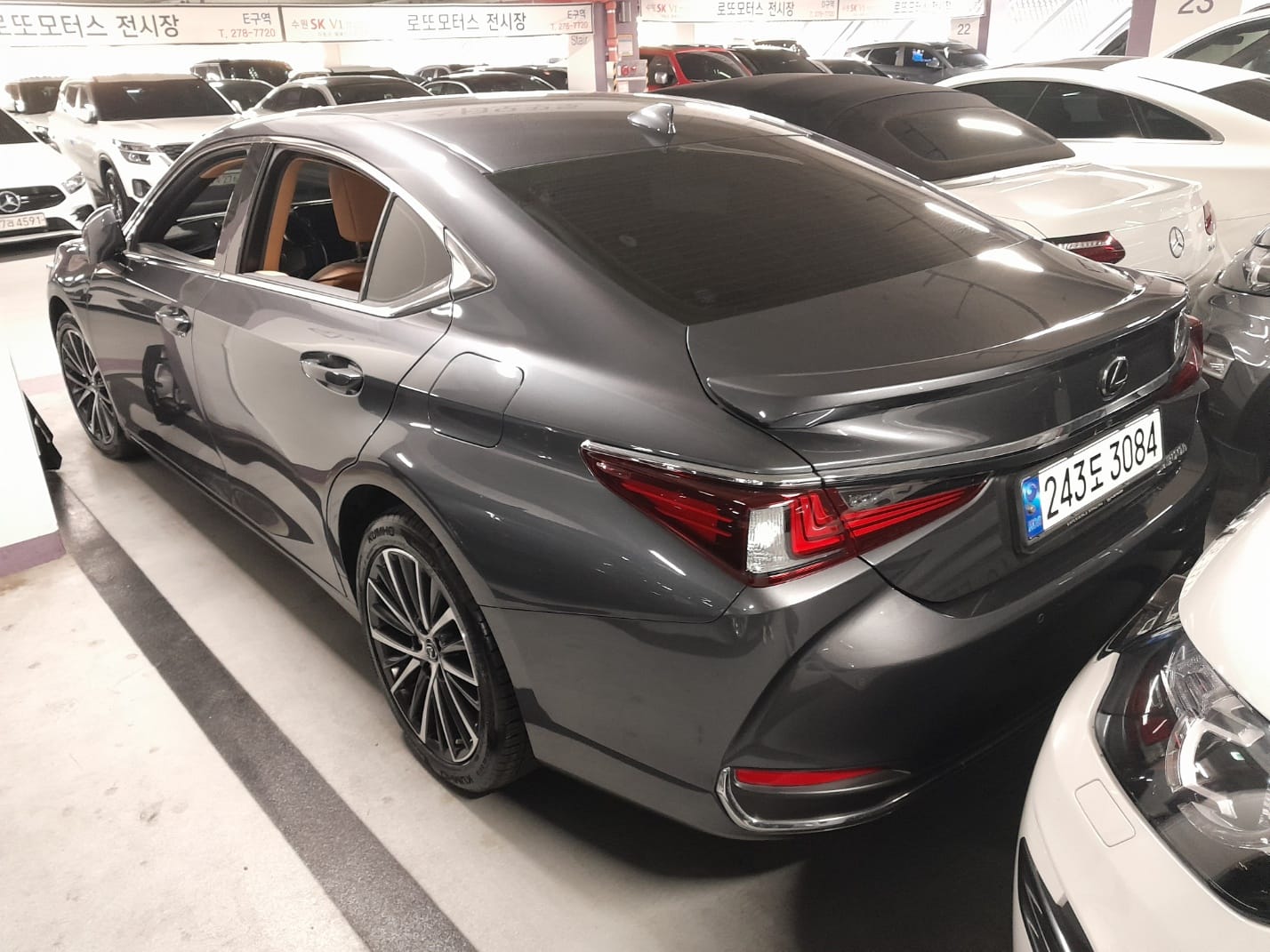 ES300