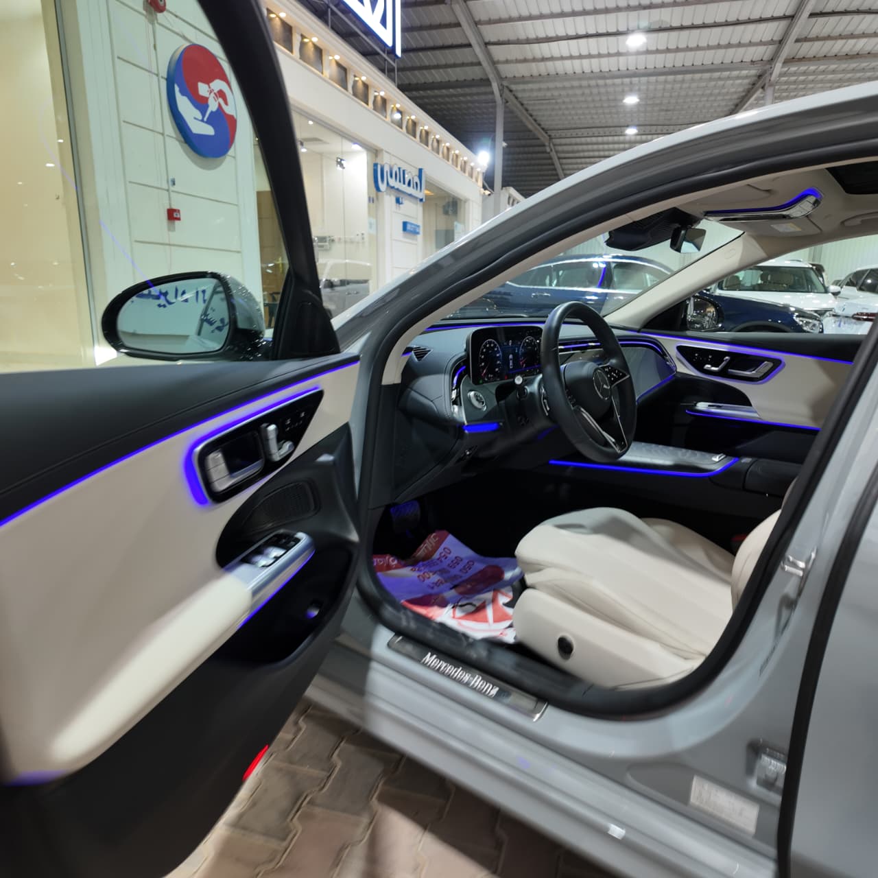E200