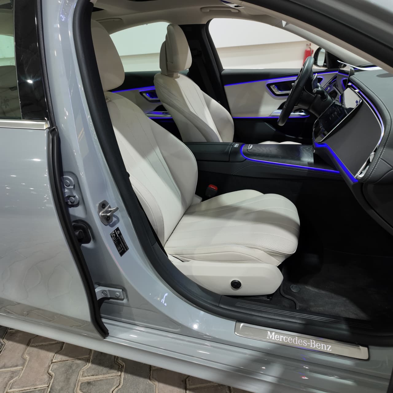 E200
