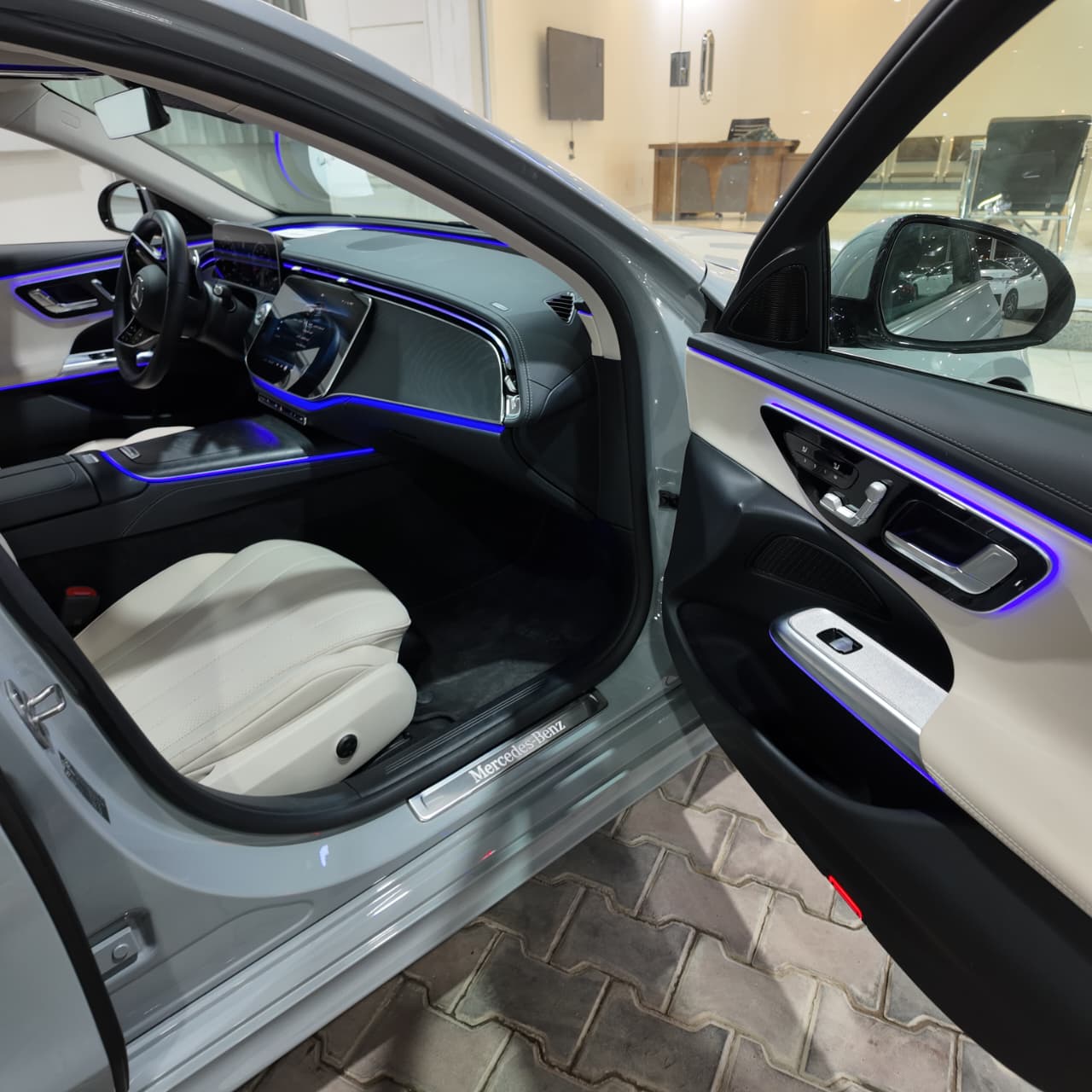 E200