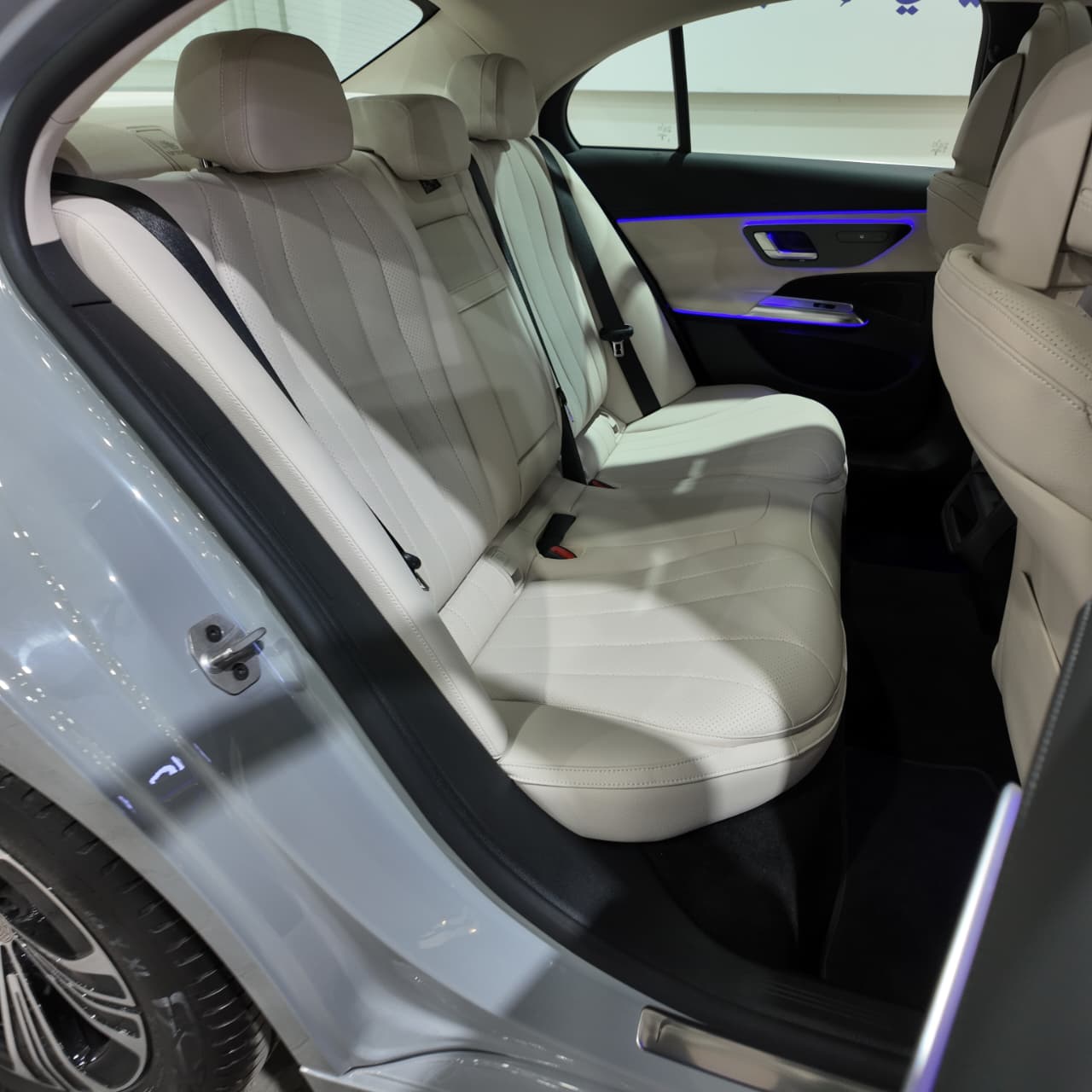 E200