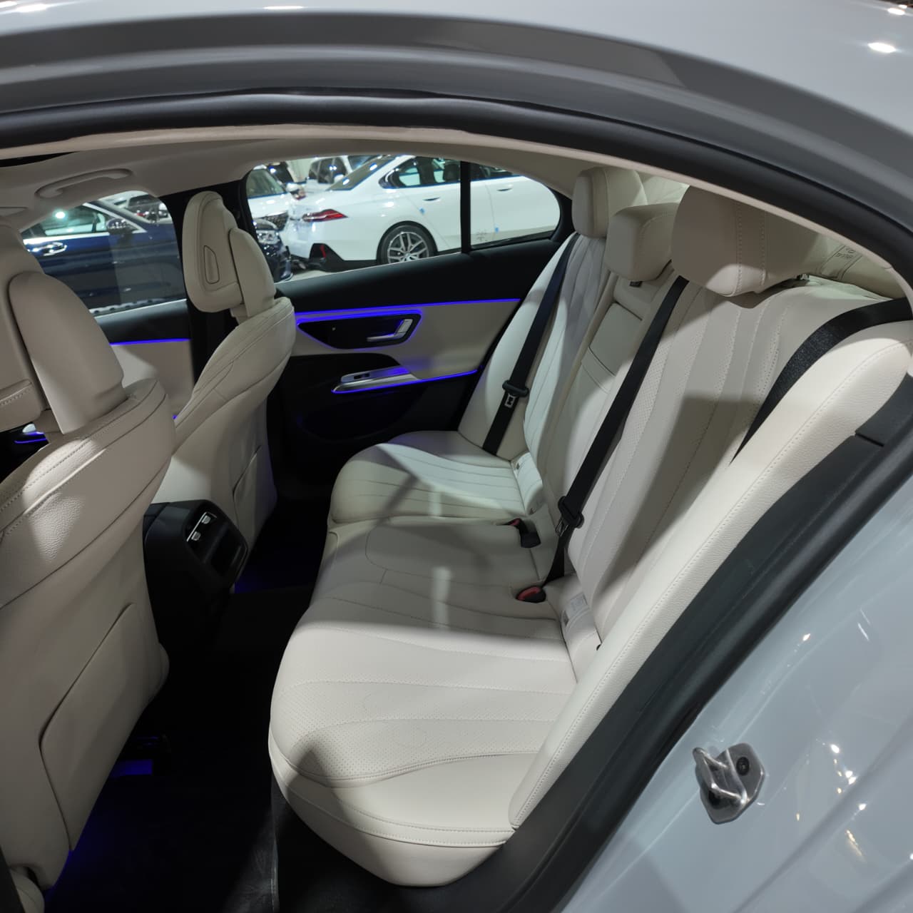 E200