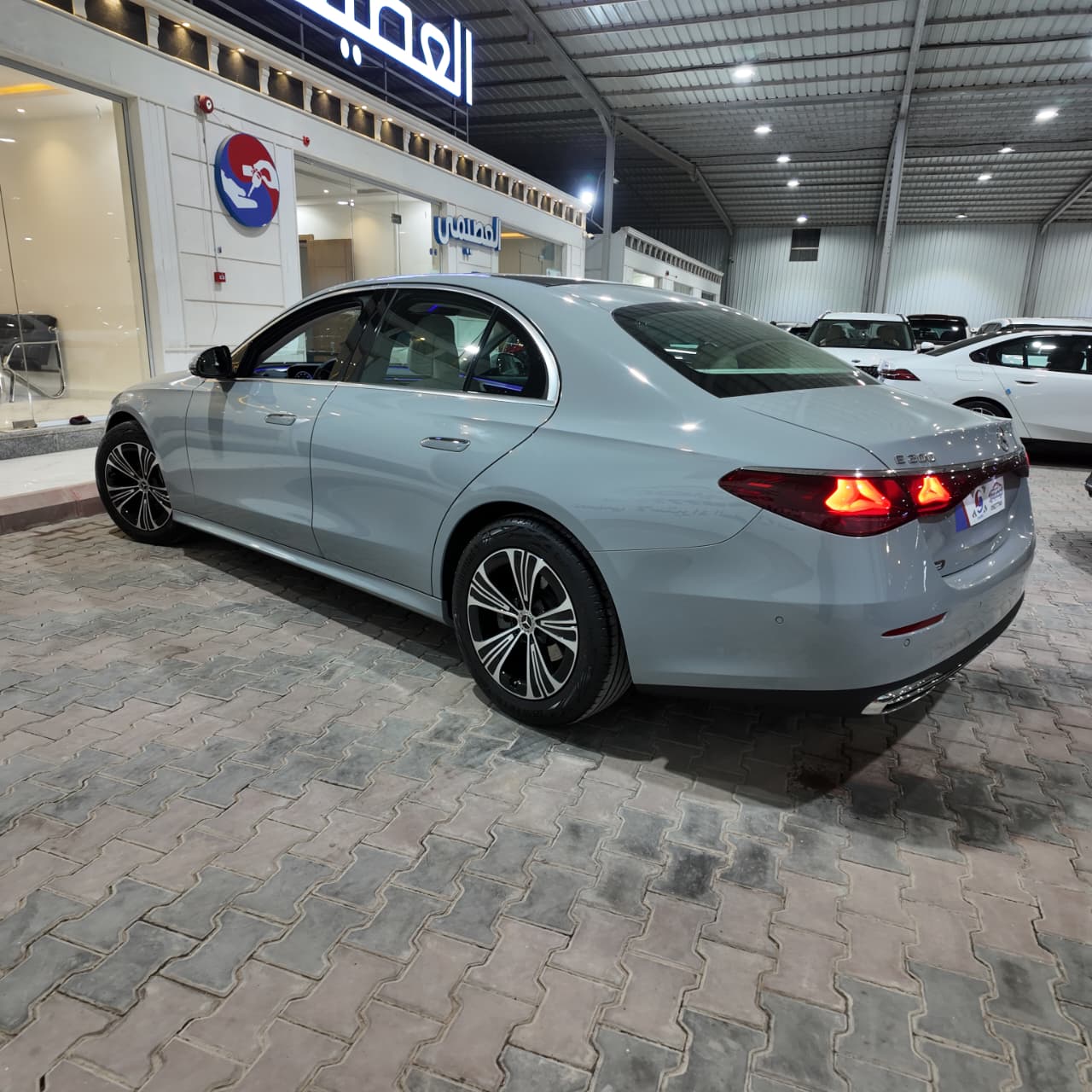 E200