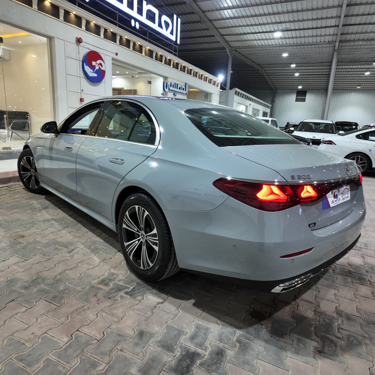 E200