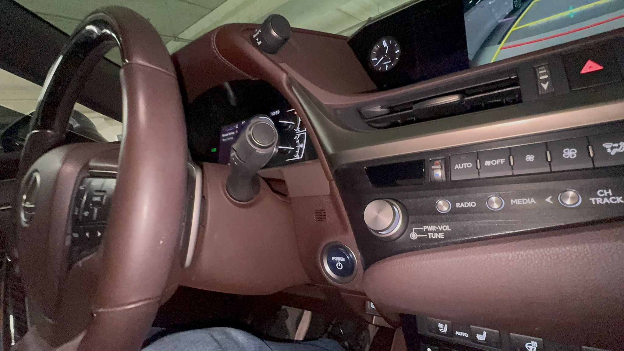 ES300