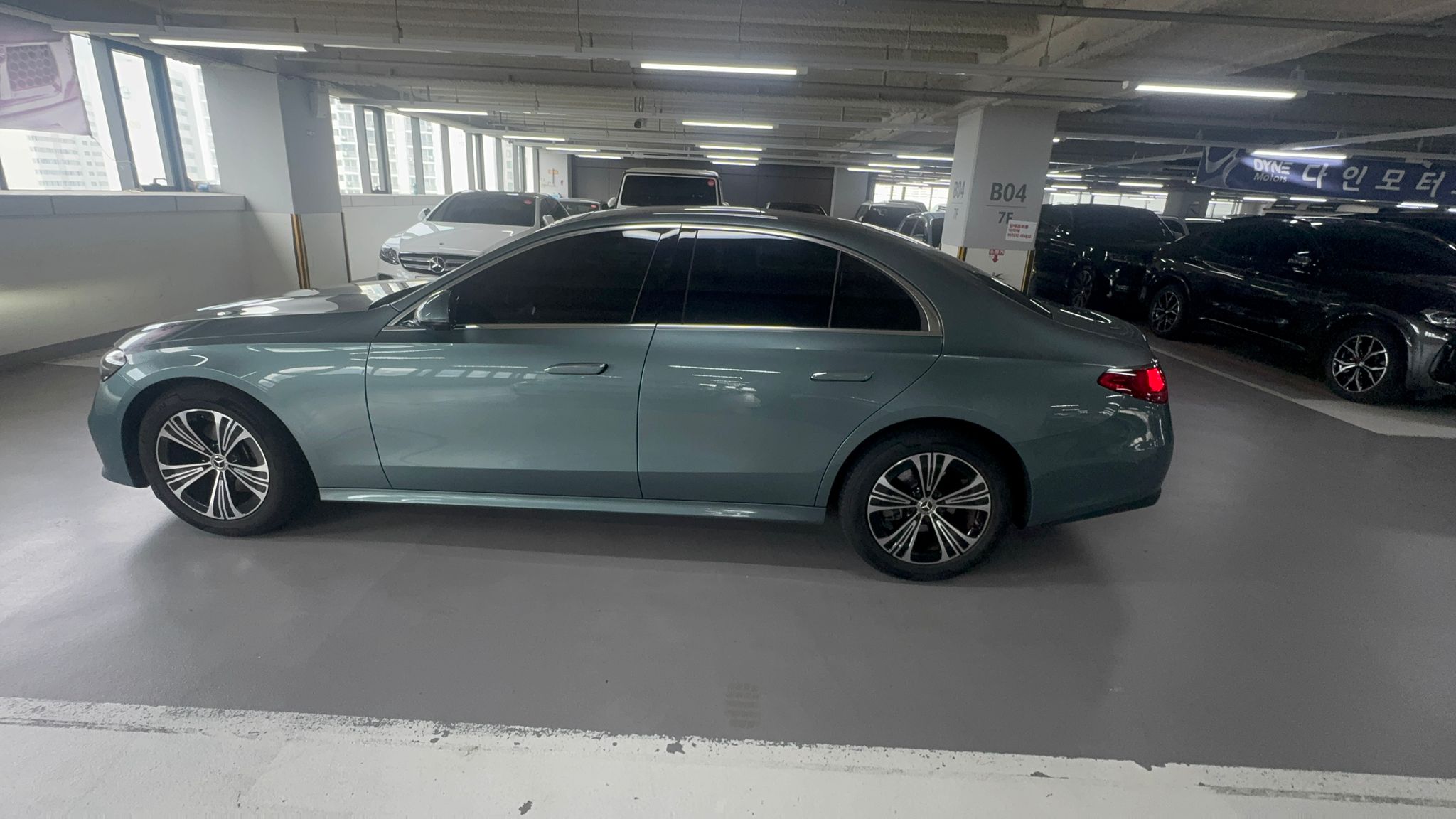 E200