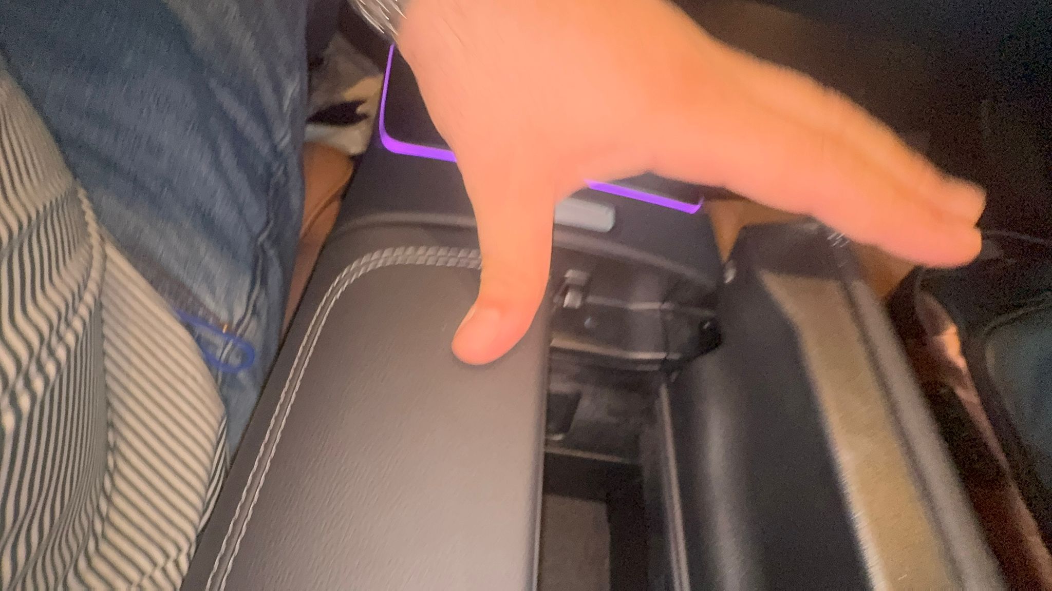 E200