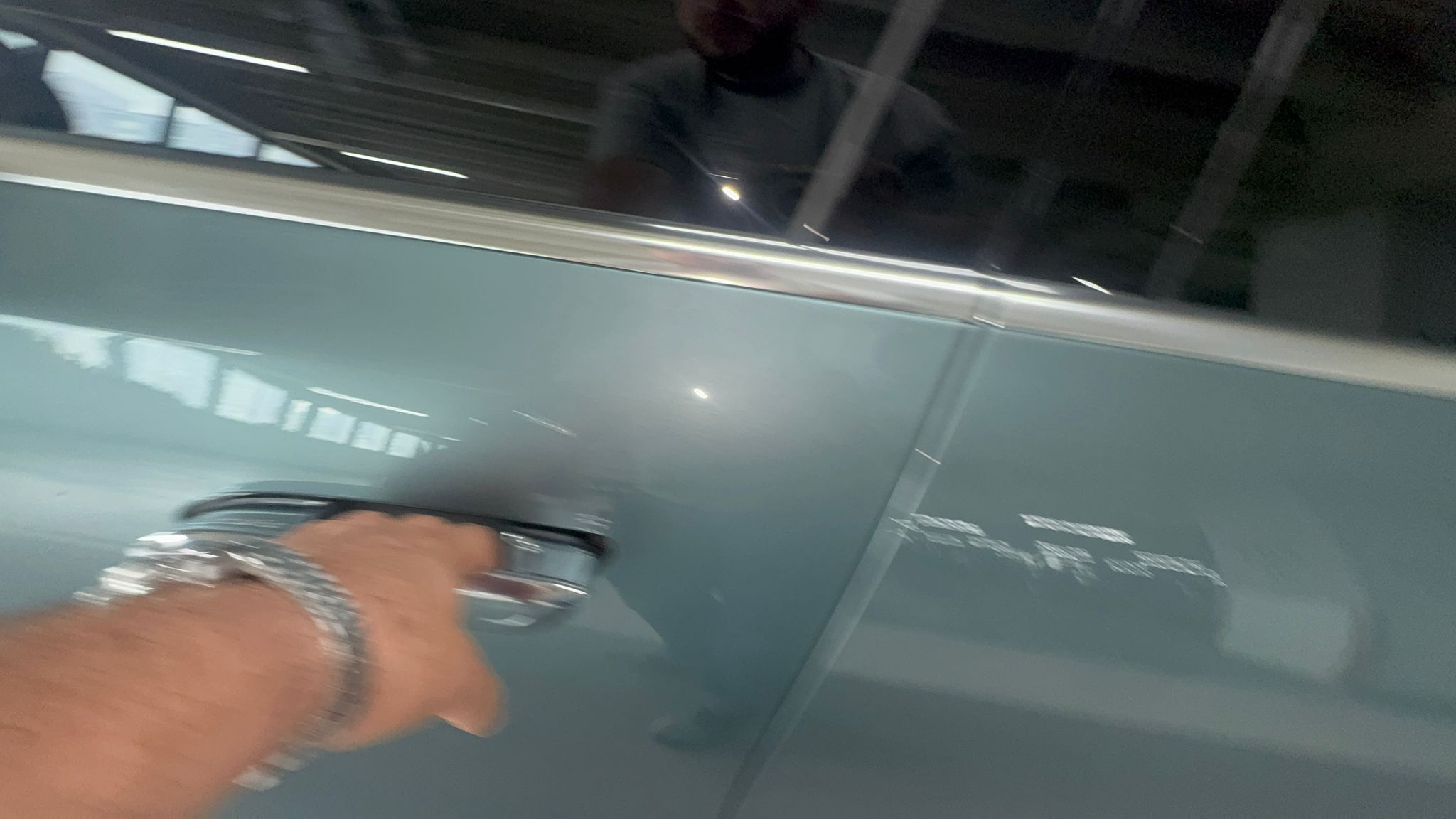 E200