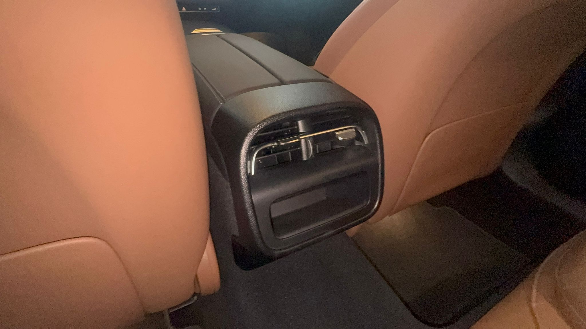 E200