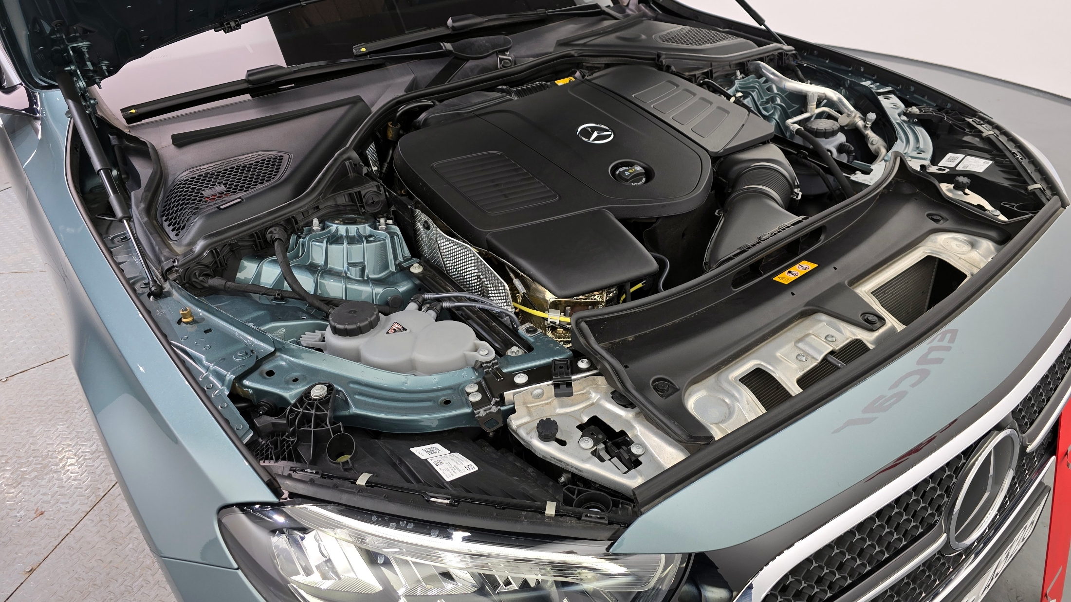 E200