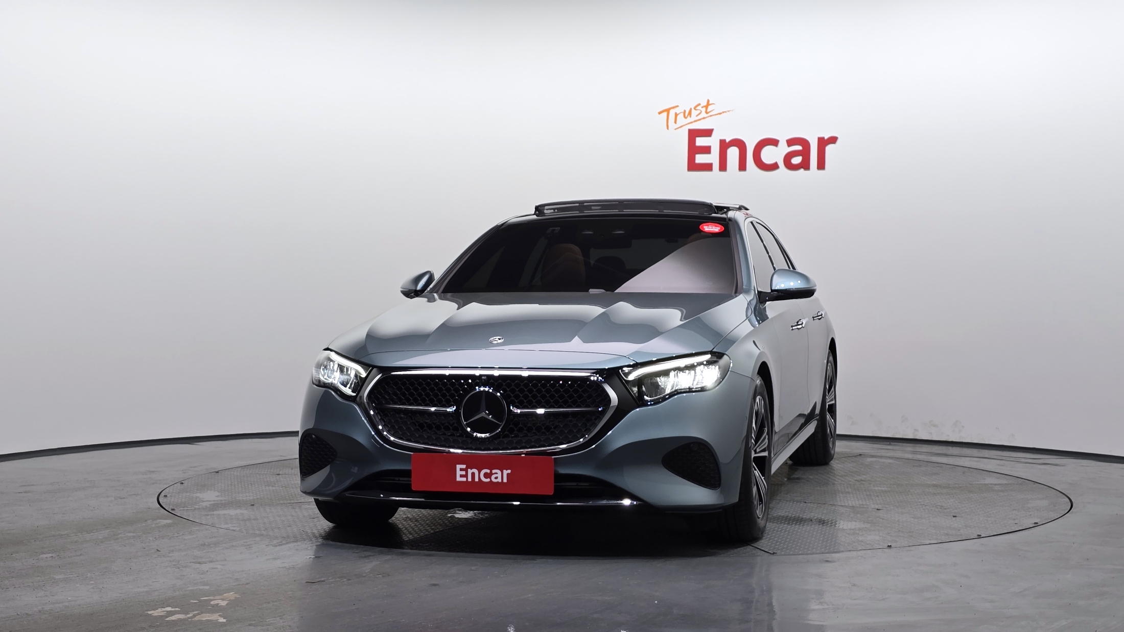 E200