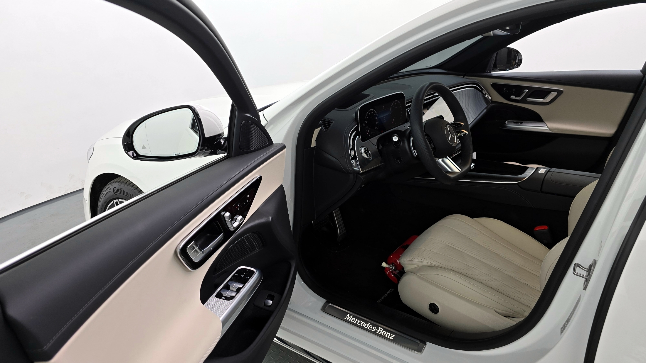 E200