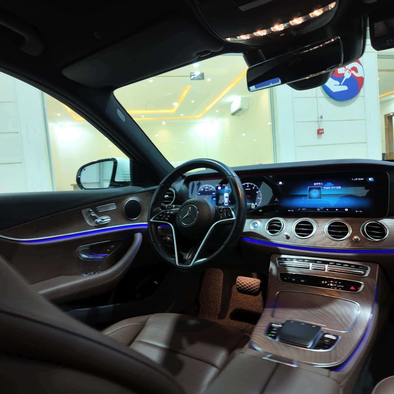 E250