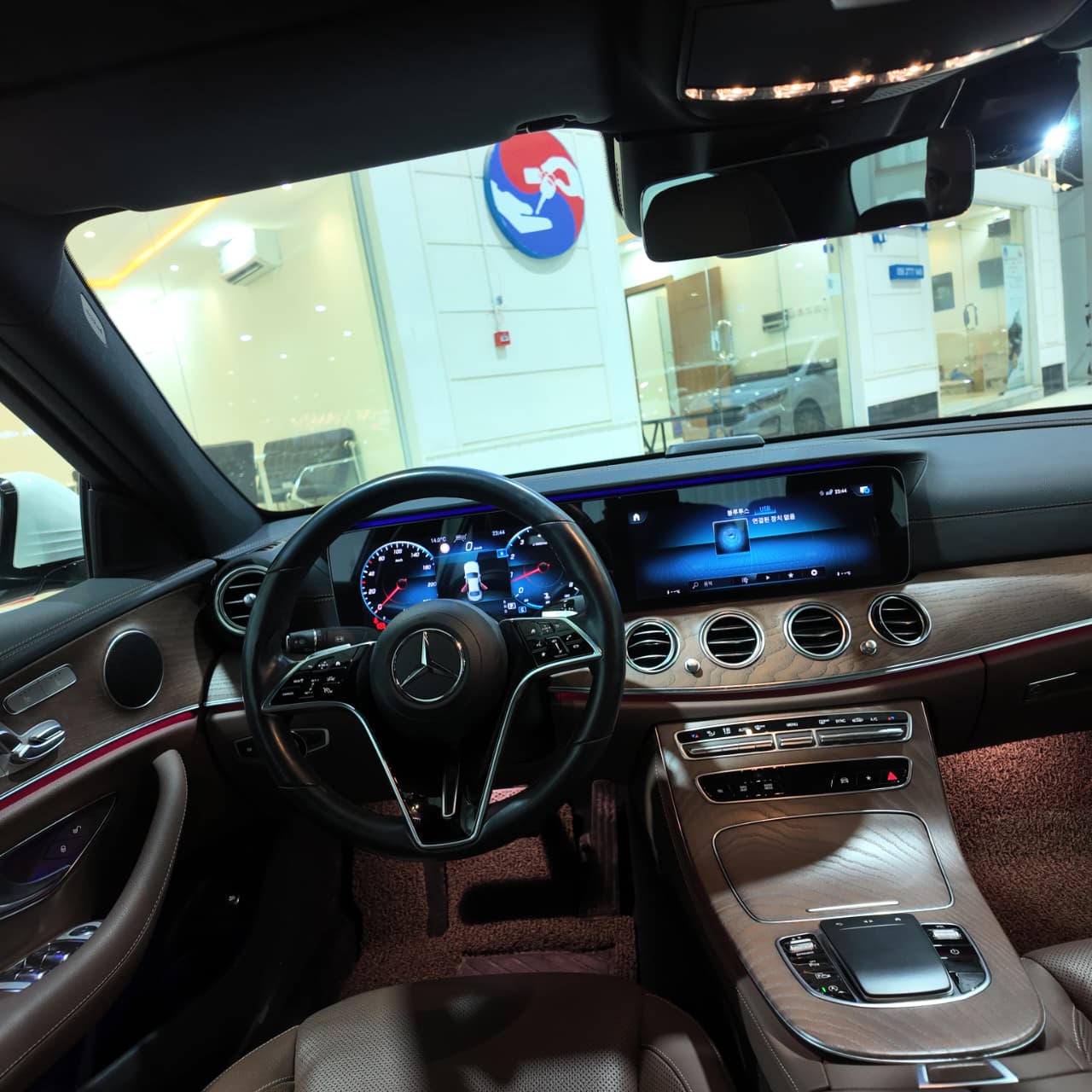 E250