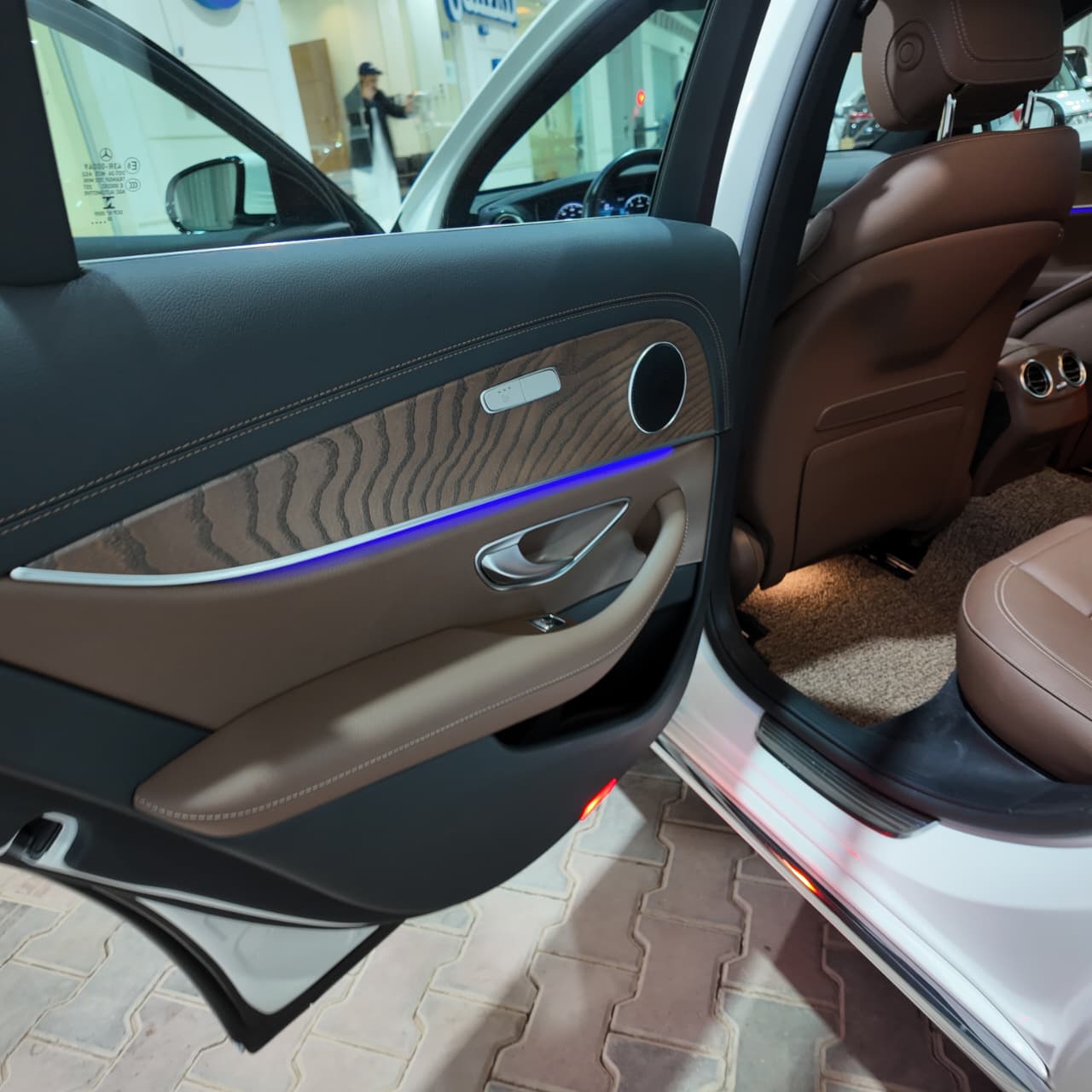 E250