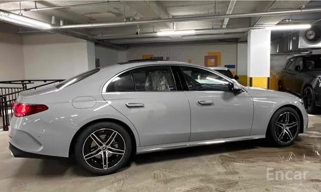 E300