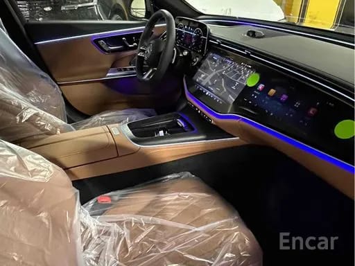 E300