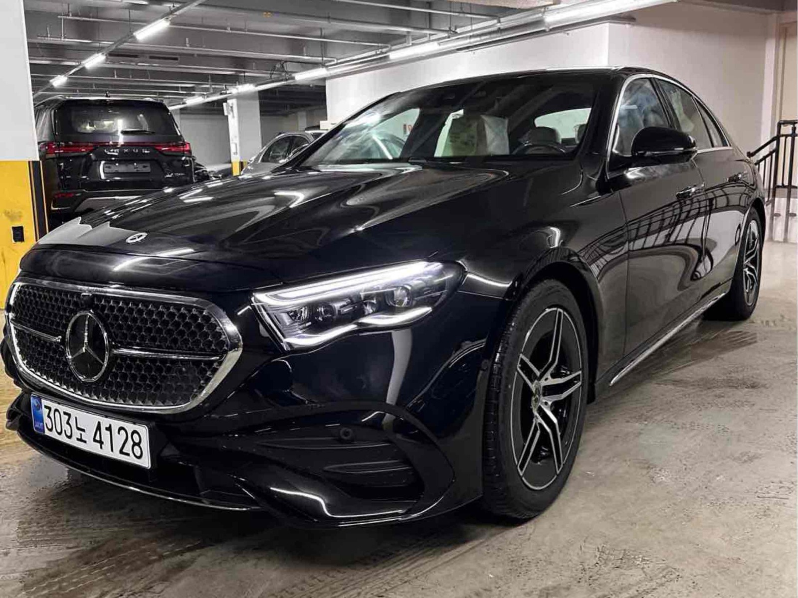 E300