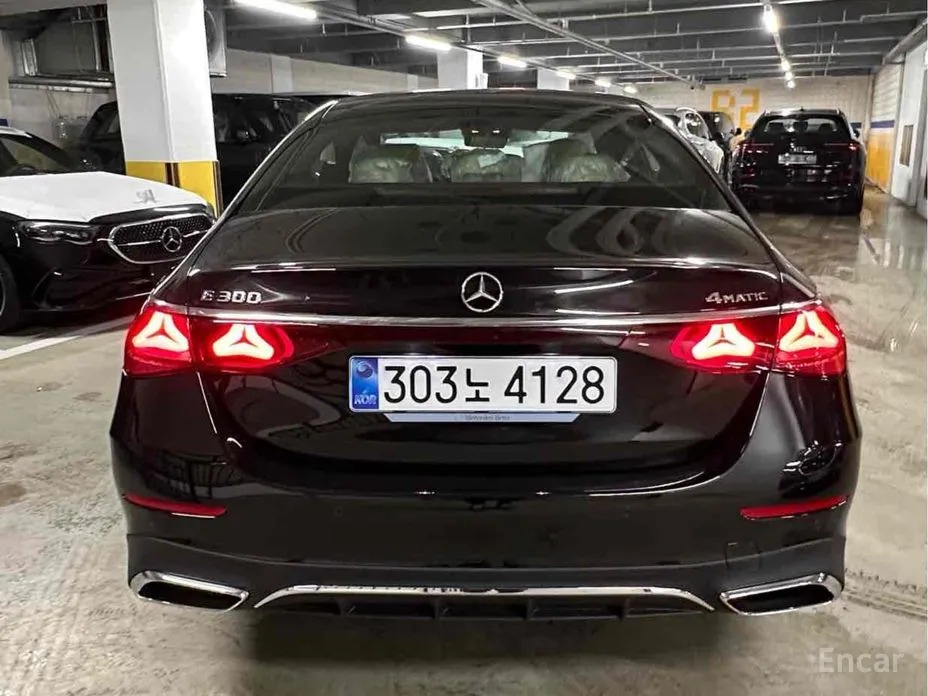 E300