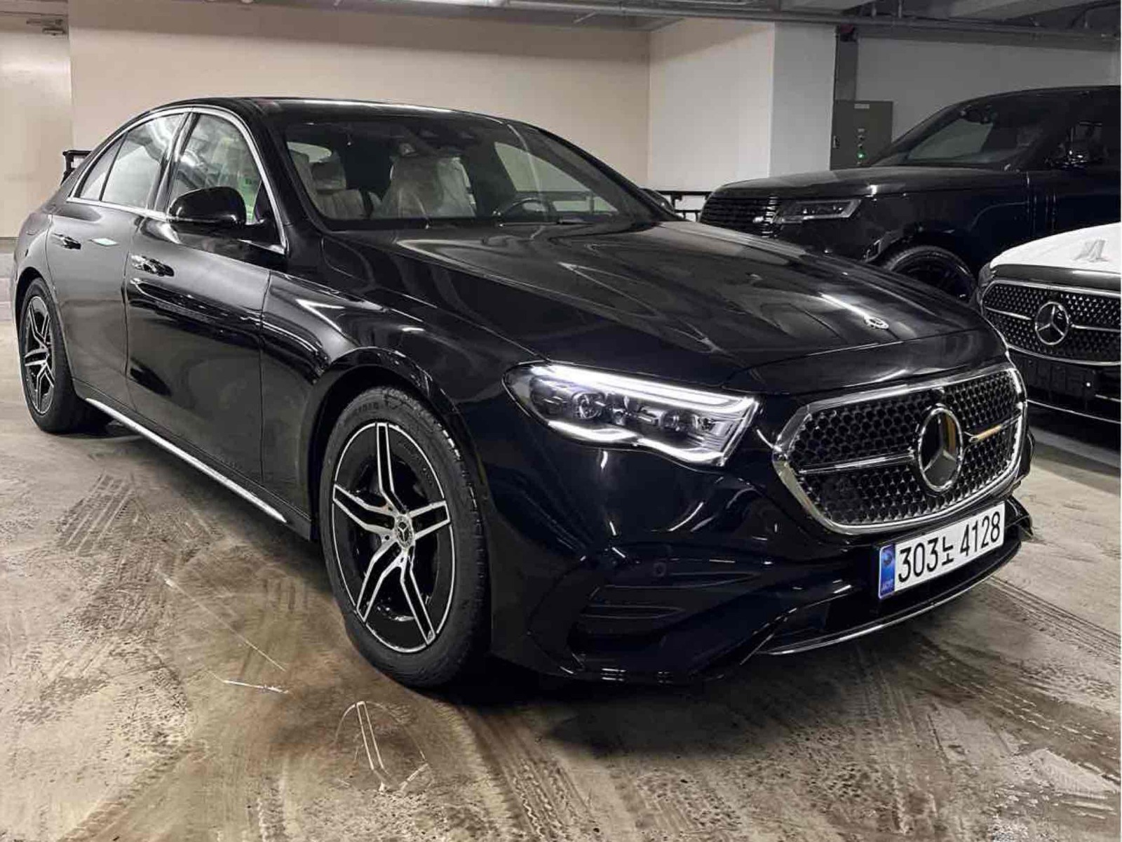 E300