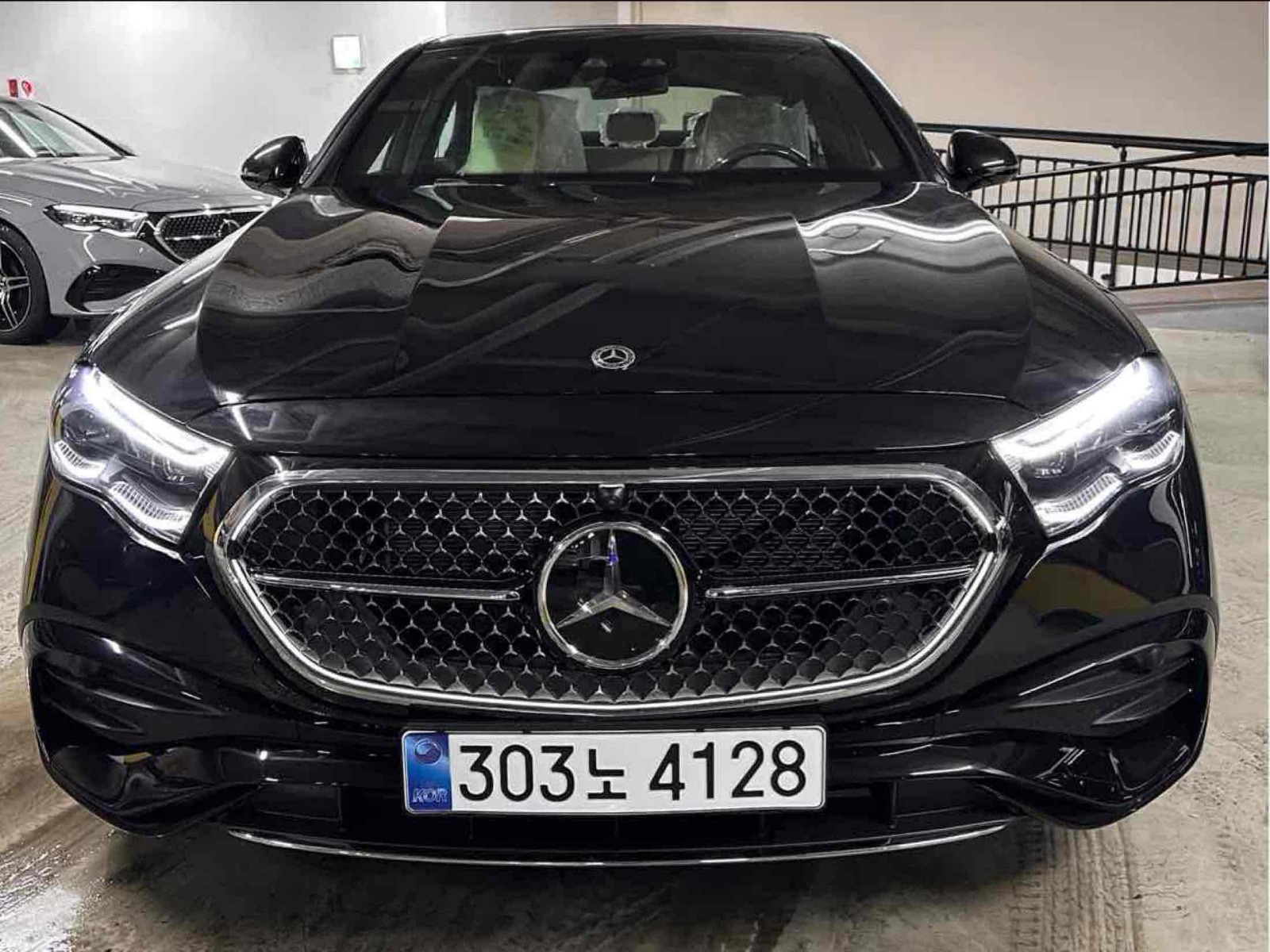 E300