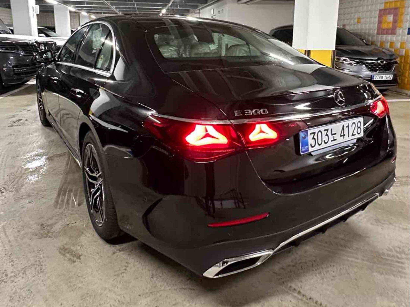 E300