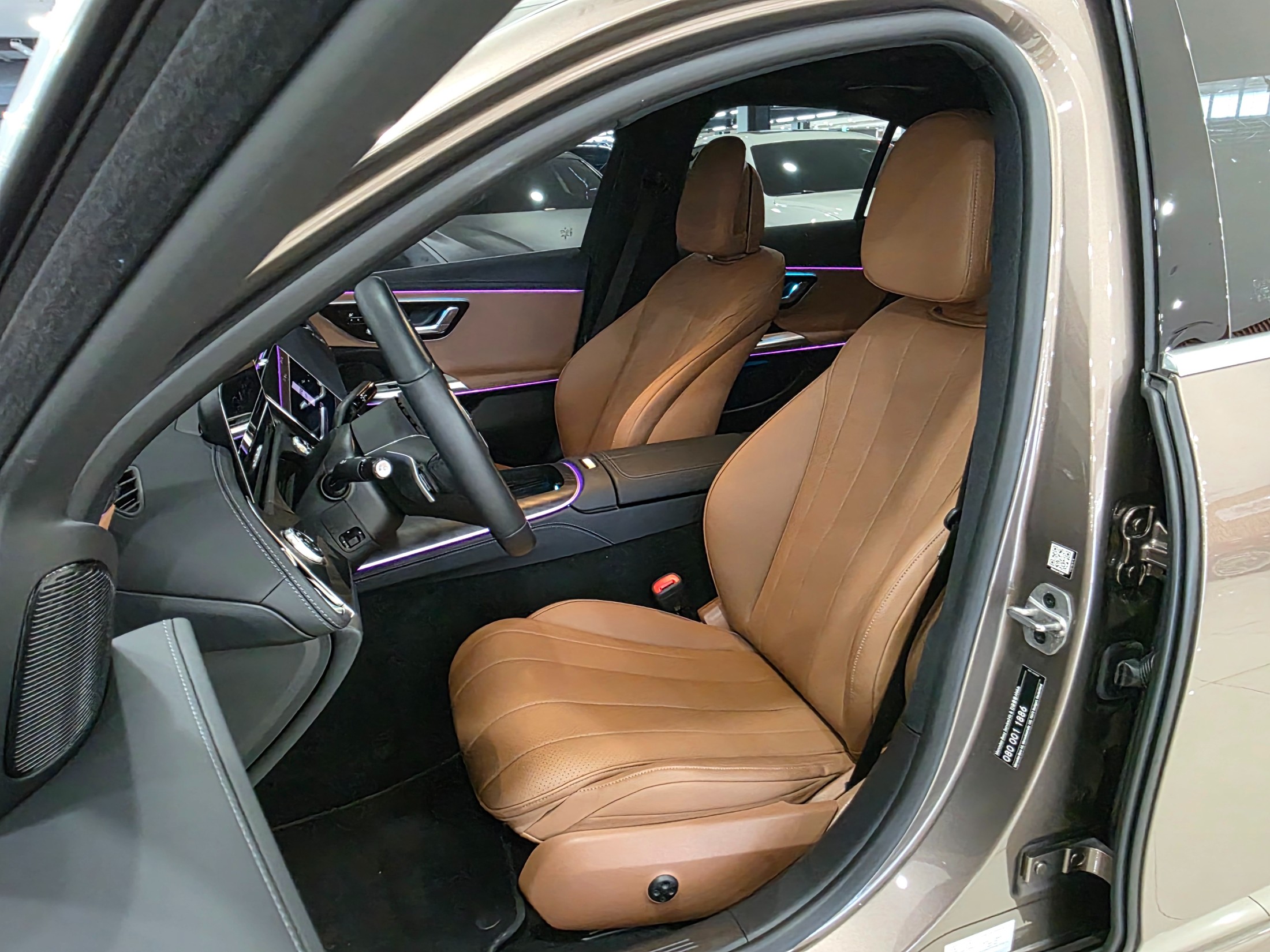 E200