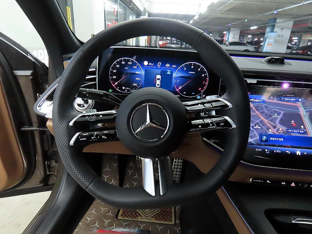 E300 