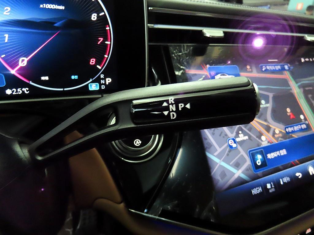 E300 