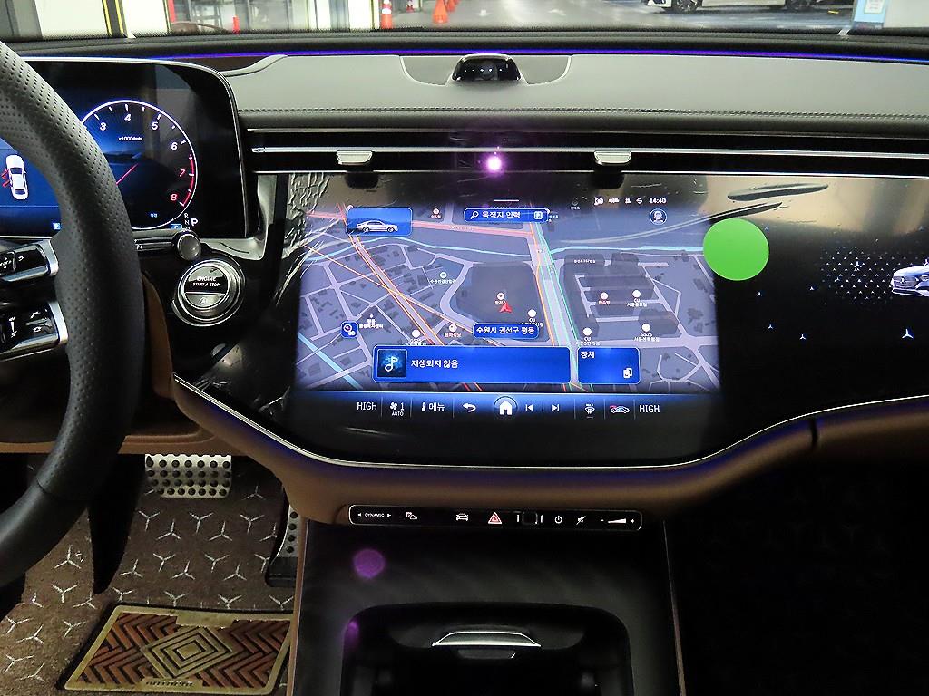 E300 