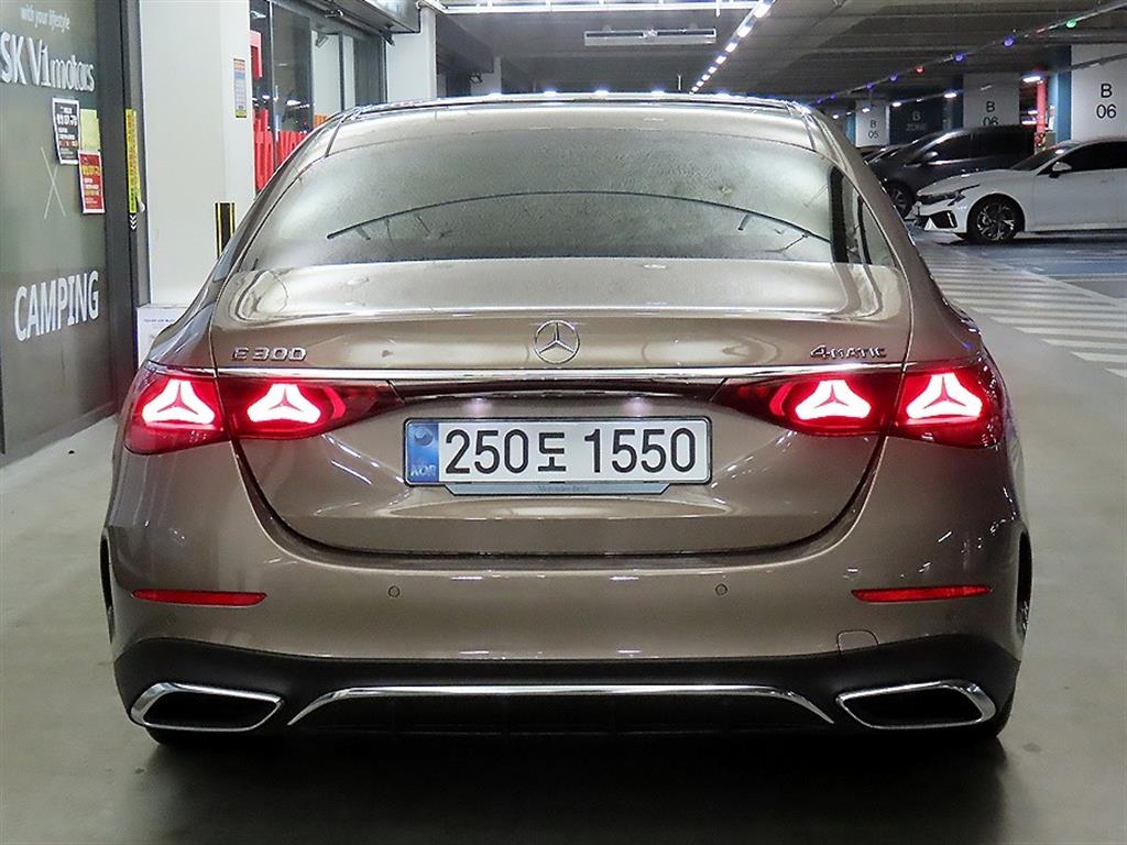 E300 