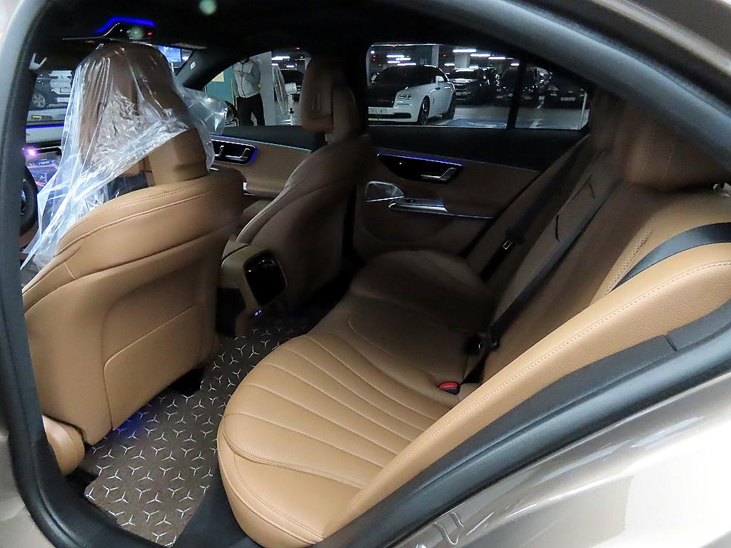 E300 
