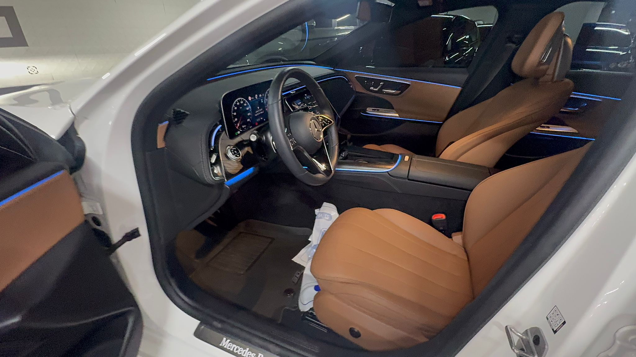E200