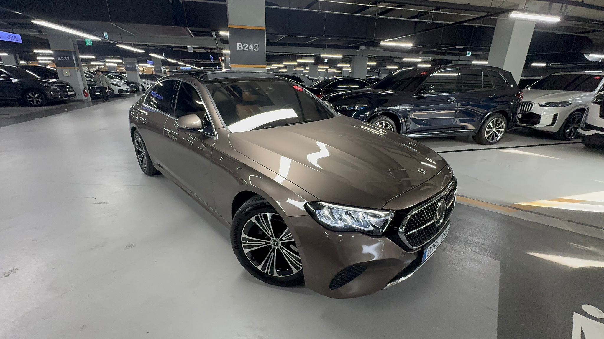 E200