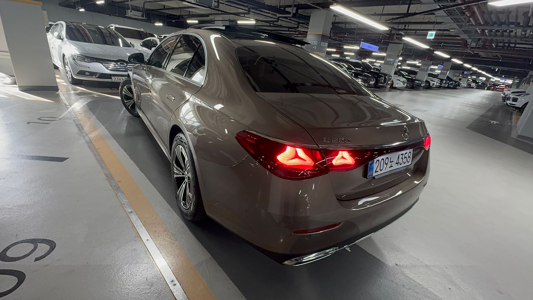 E200