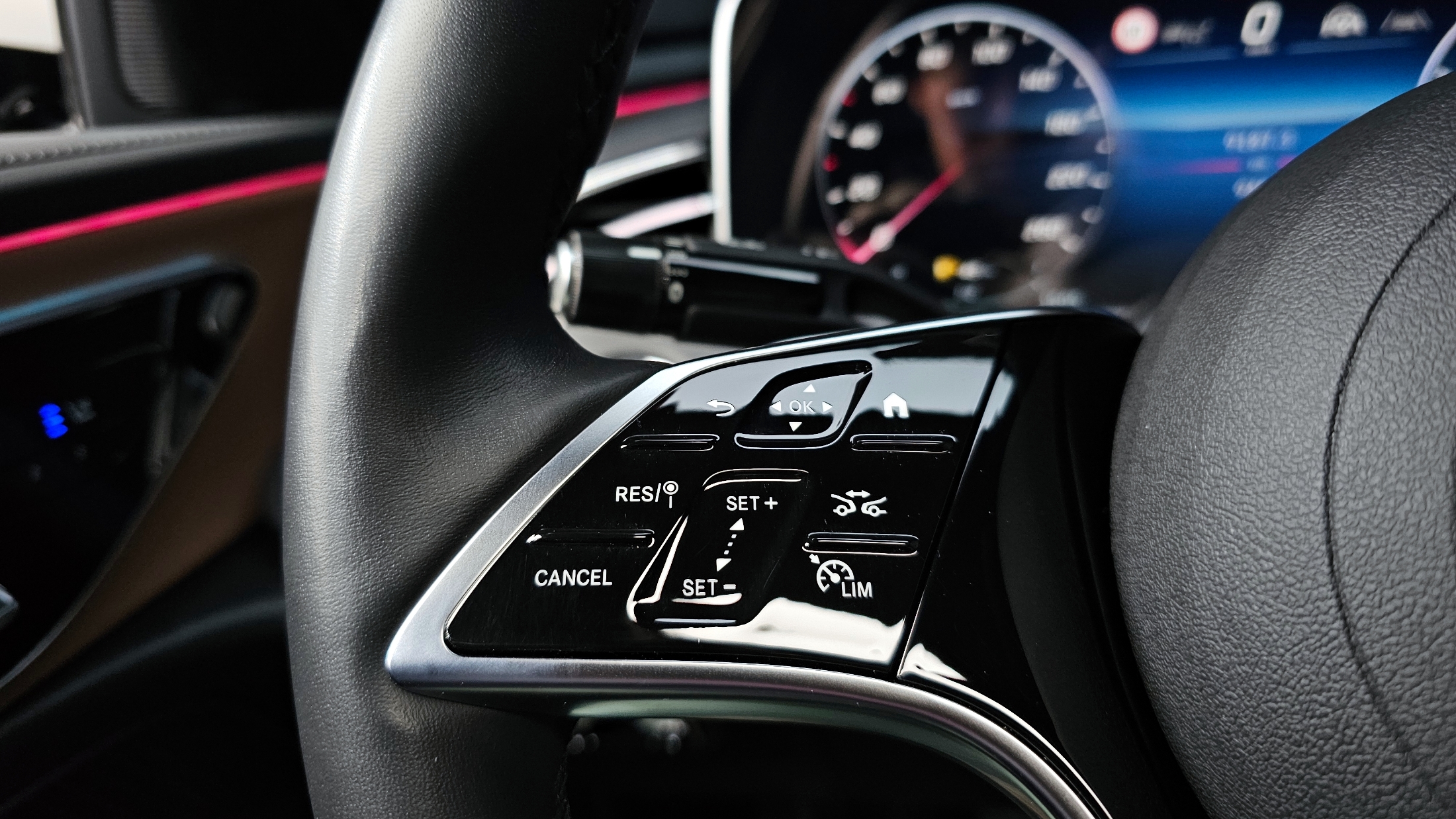 E200