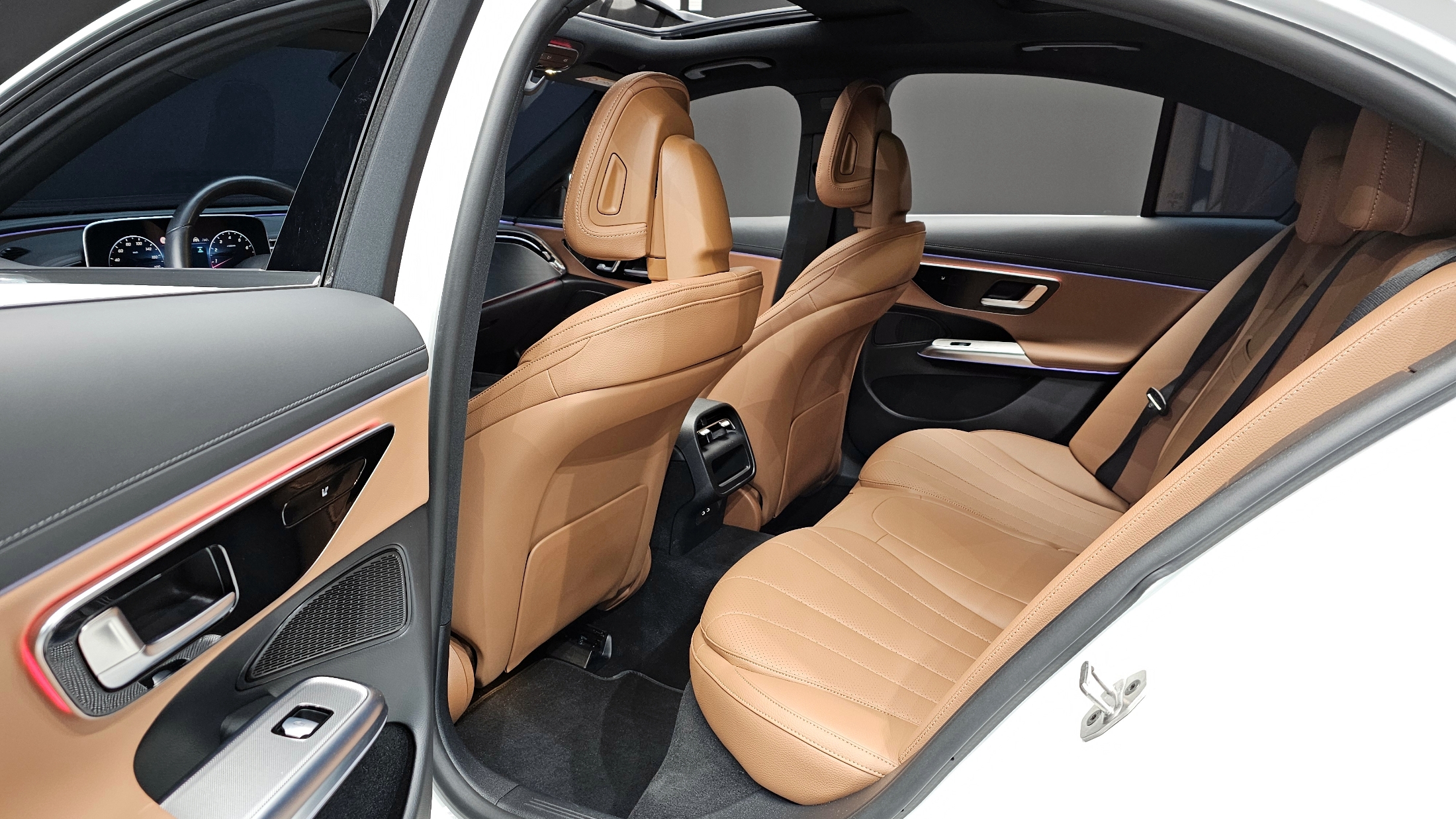 E200
