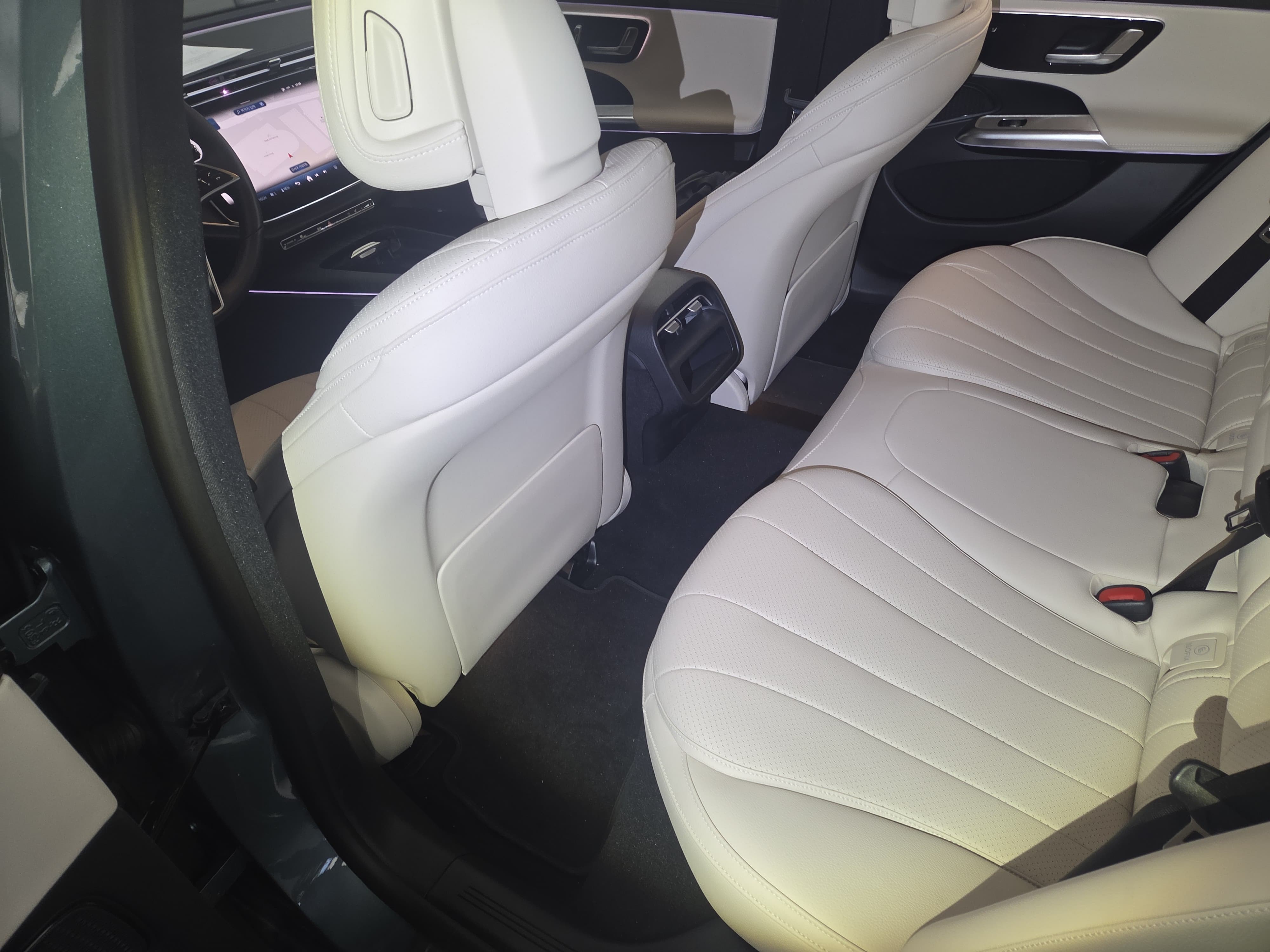 E200