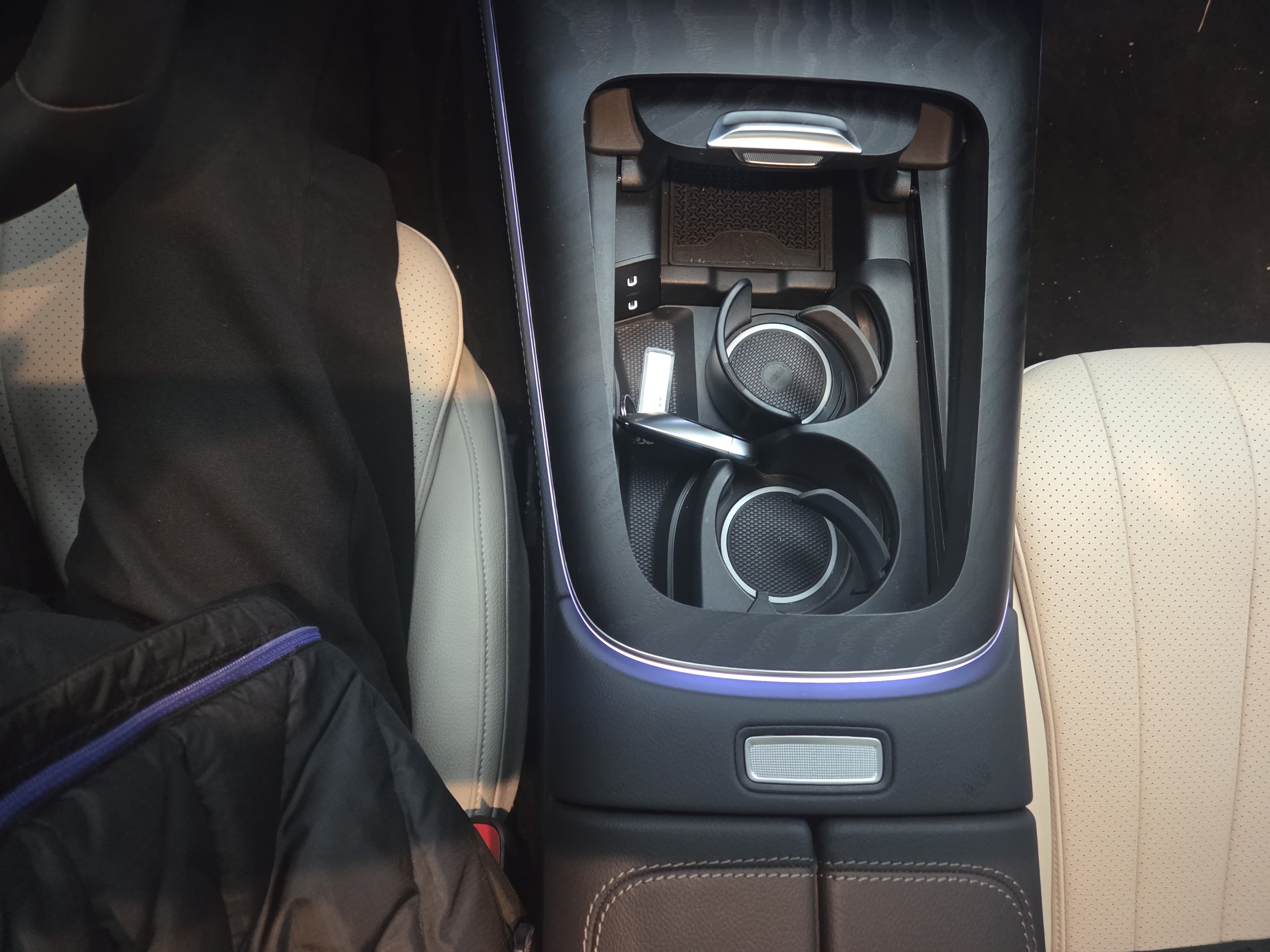 E200