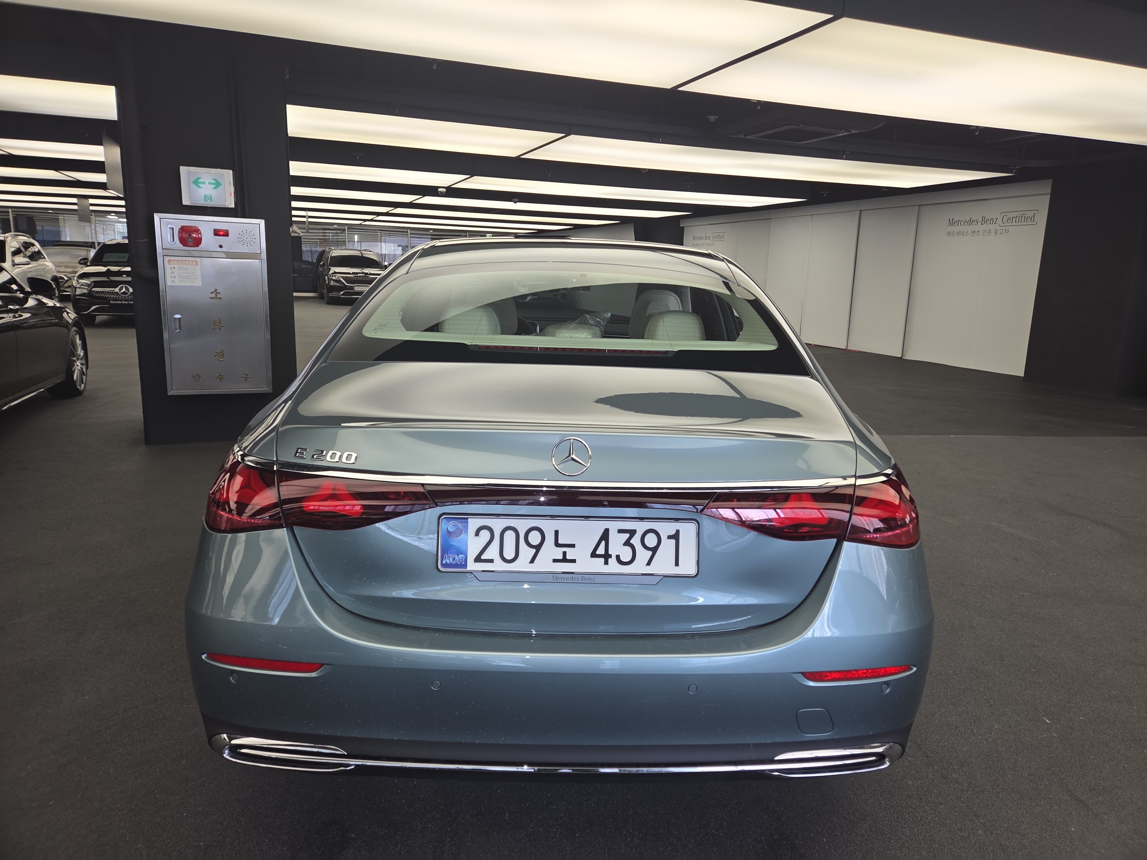 E200