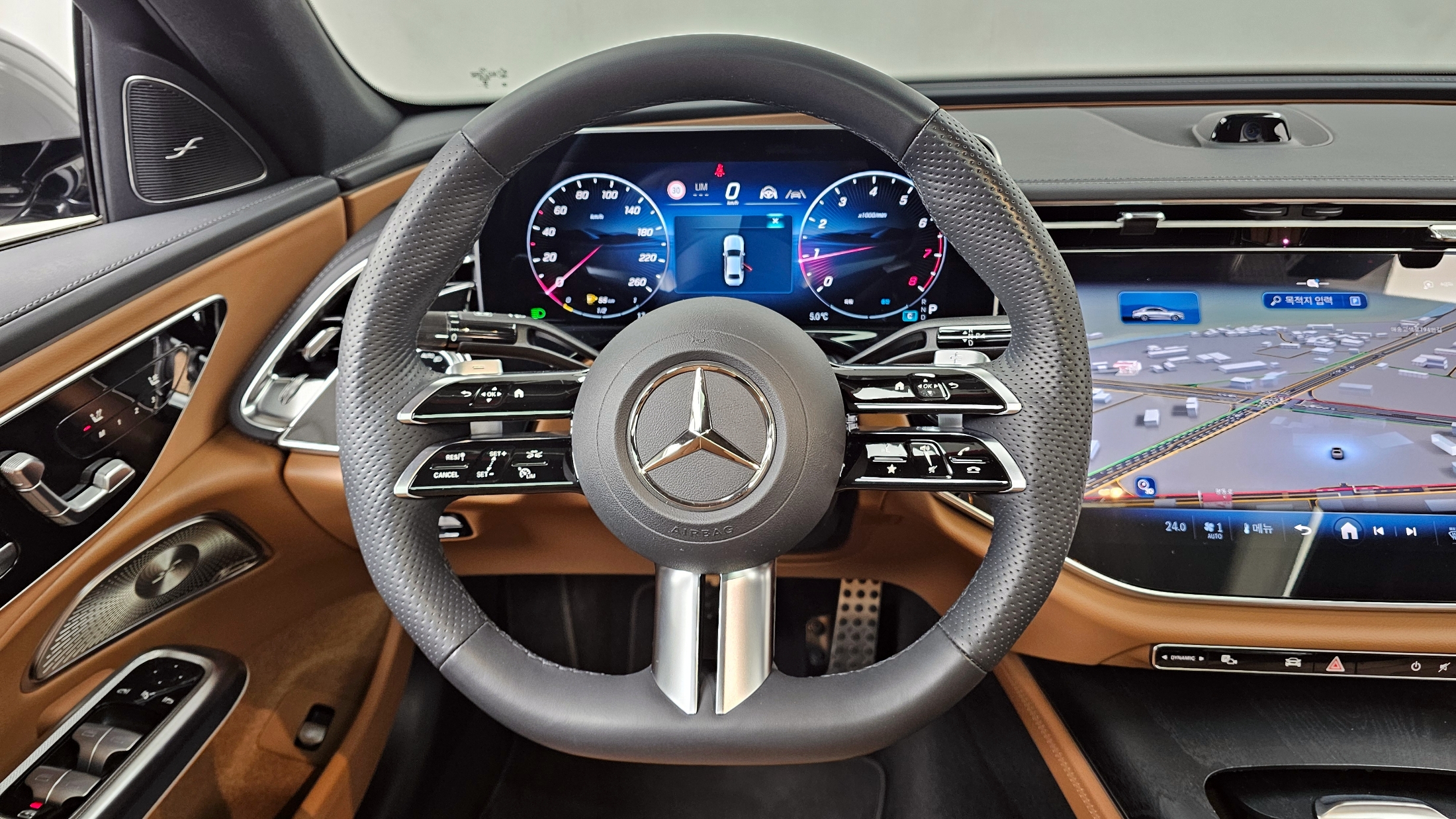 E300
